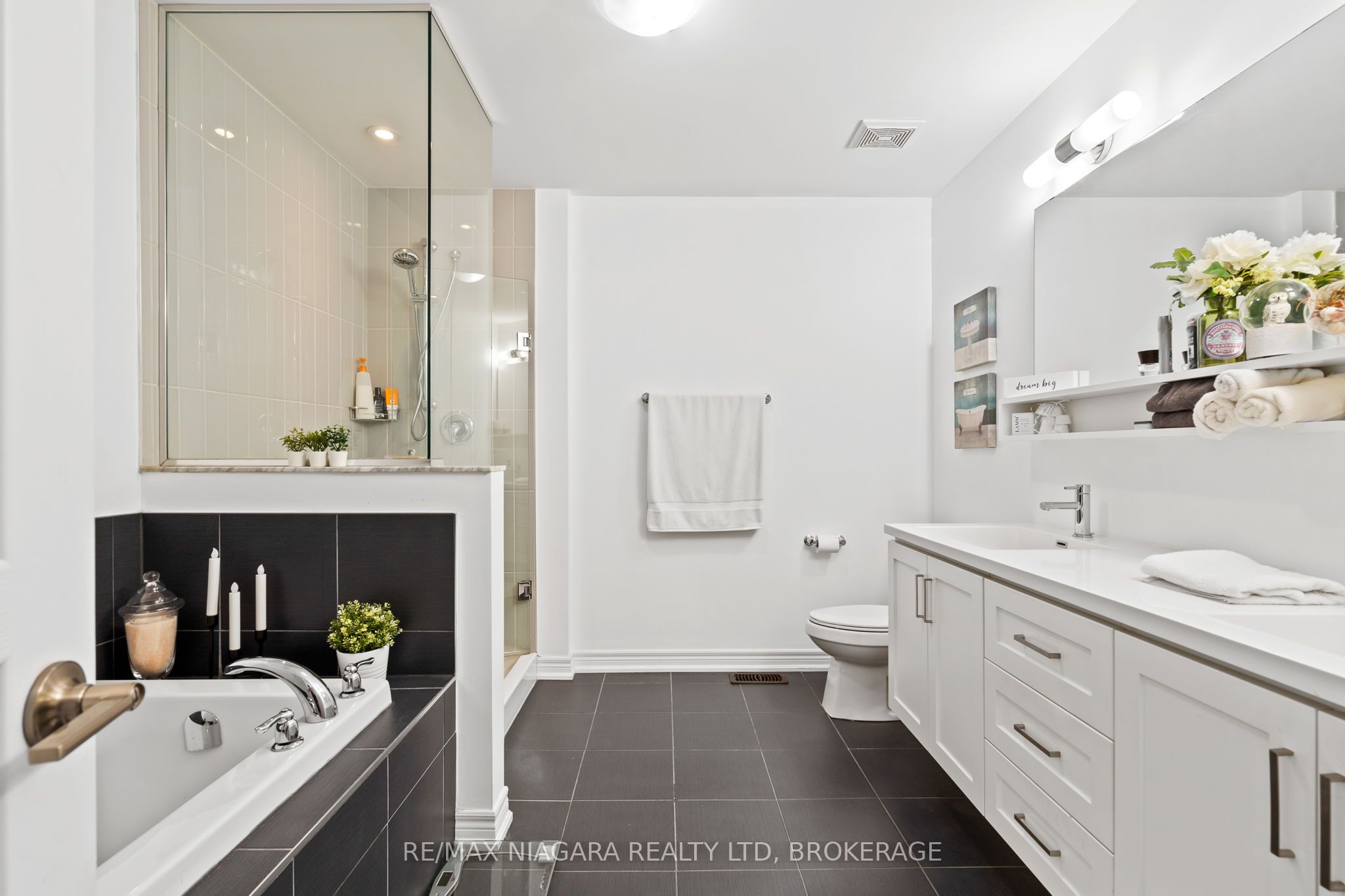 56 Waterview Lane Property Photo 19