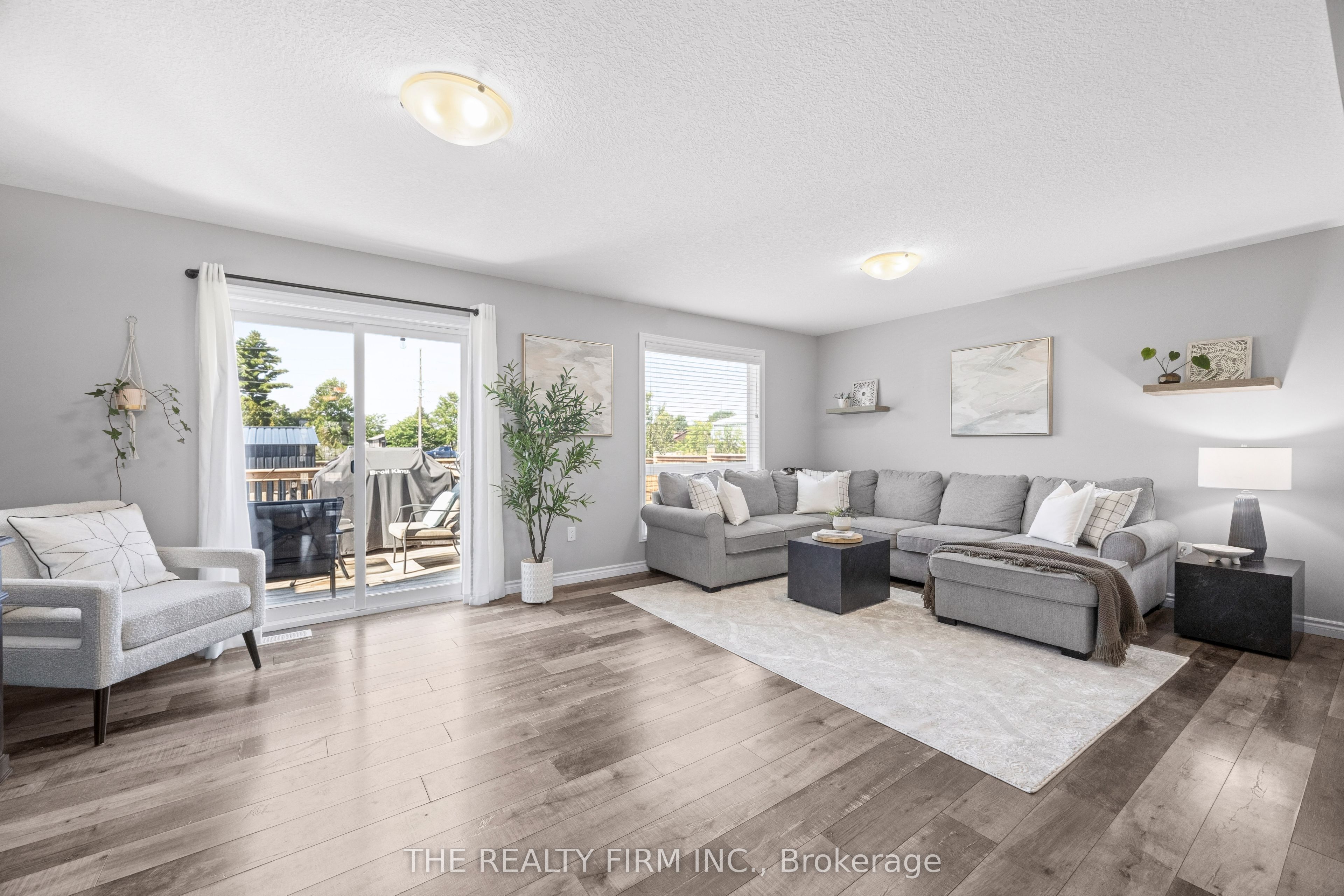 20 Sandy Court Property Photo 14