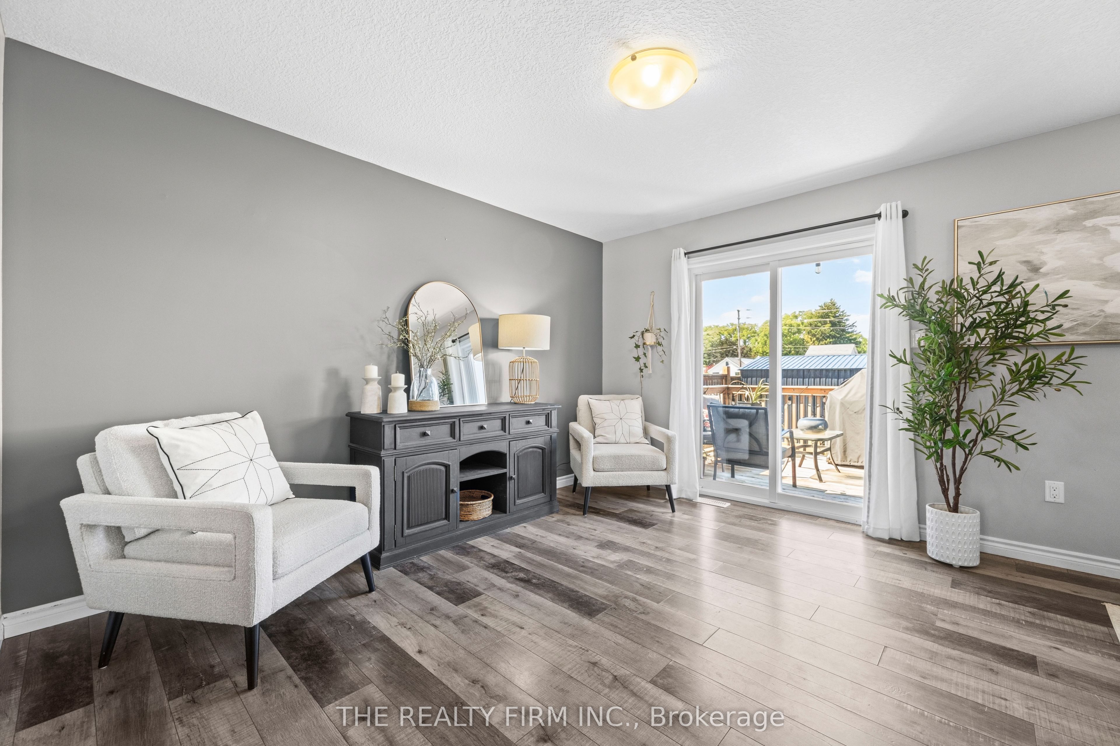 20 Sandy Court Property Photo 16