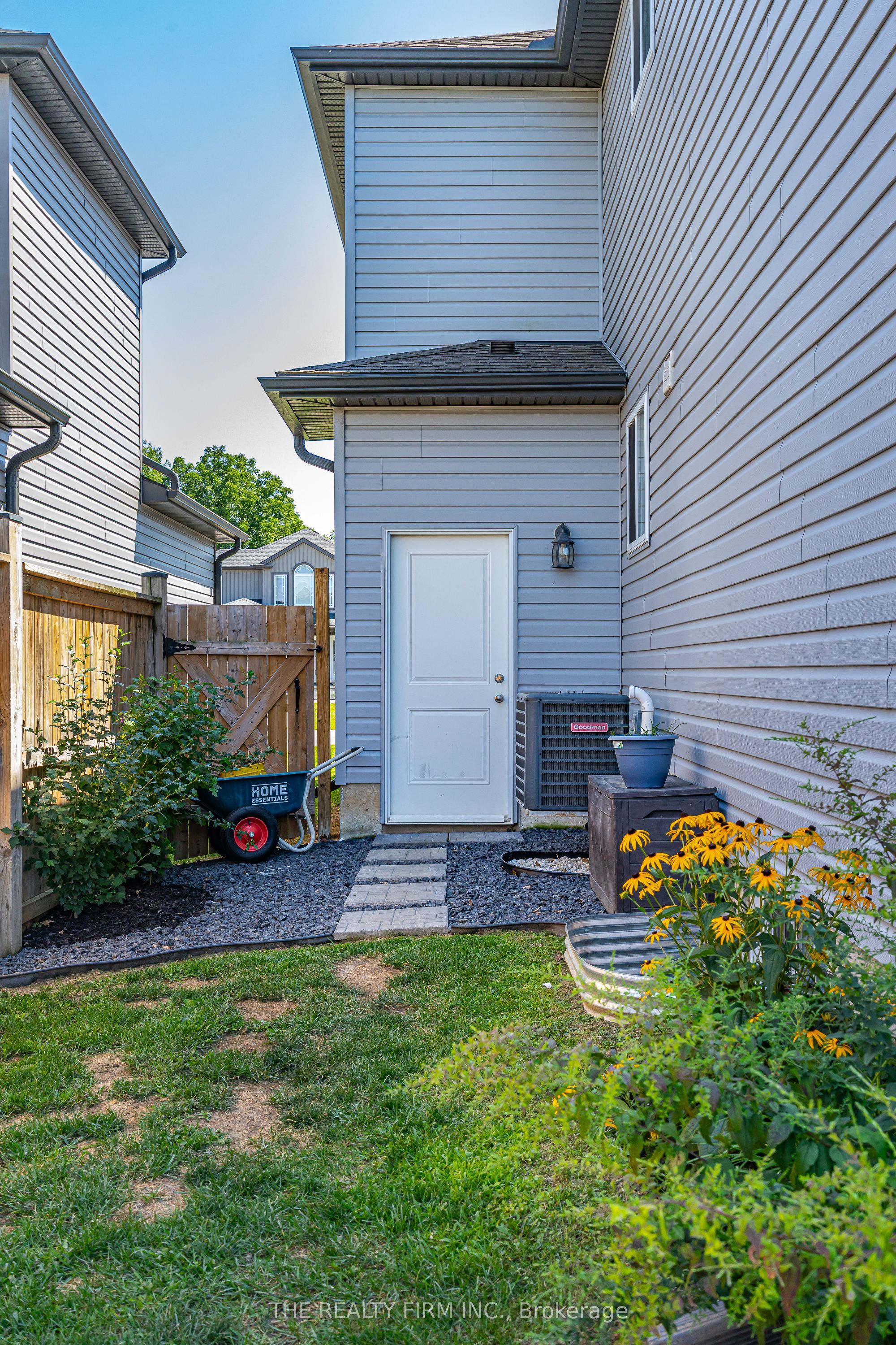 20 Sandy Court Property Photo 42