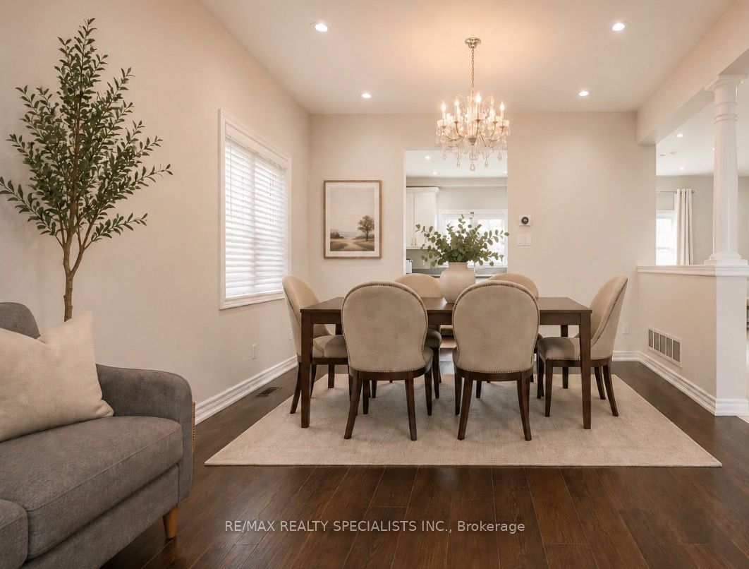 7 Kingspoint Circle Property Photo 4