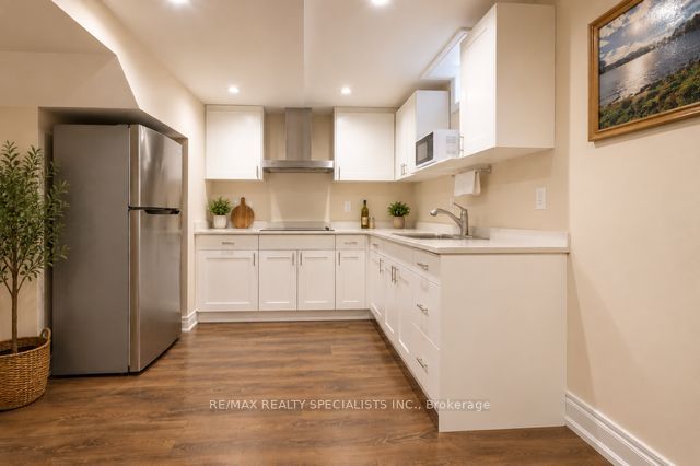 7 Kingspoint Circle Property Photo 18