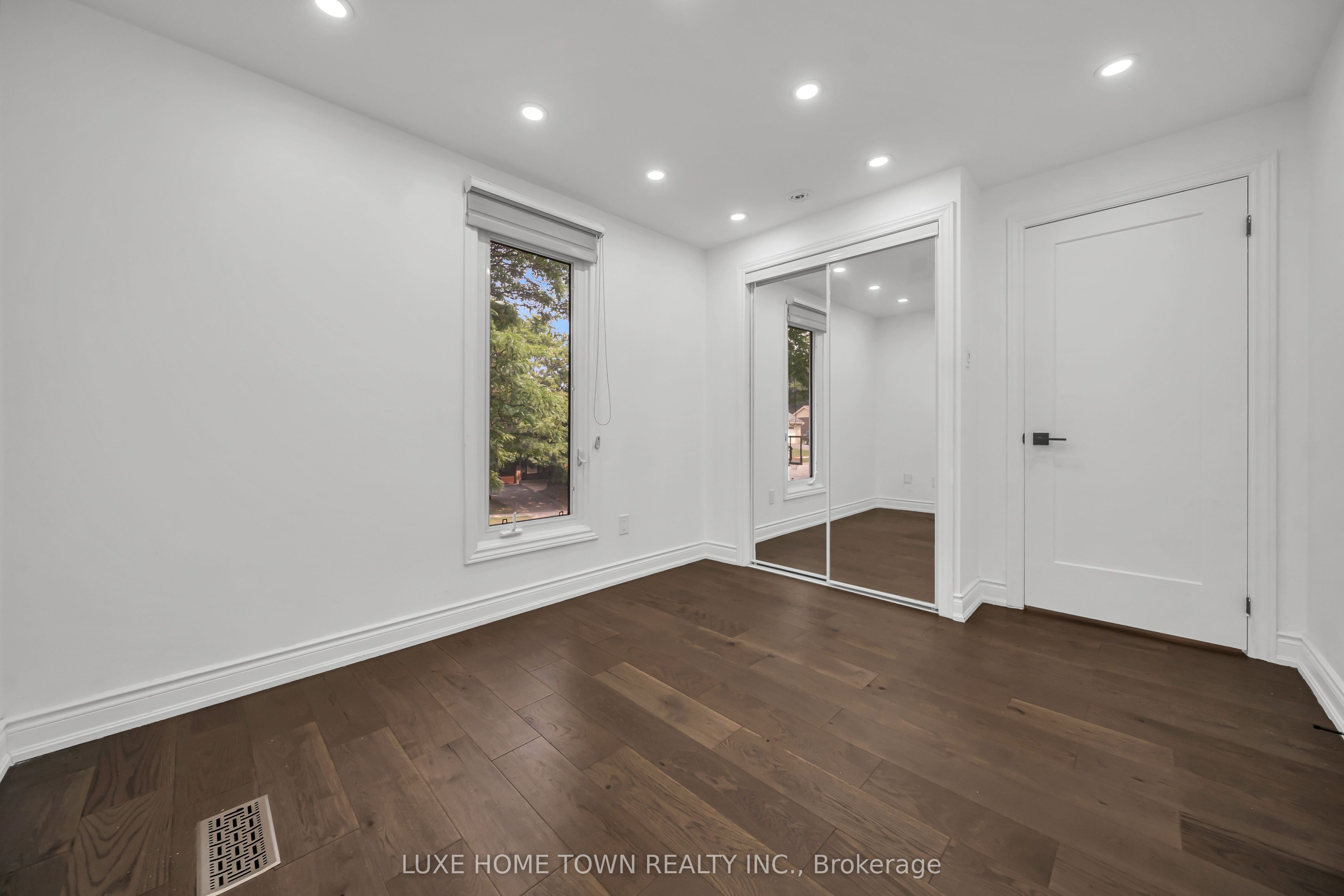 37 Ferman Drive Property Photo 27