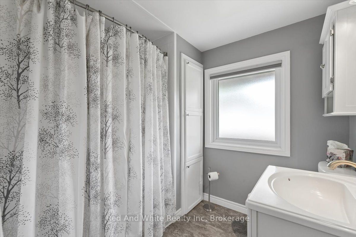 138 Blueridge Avenue Property Photo 13
