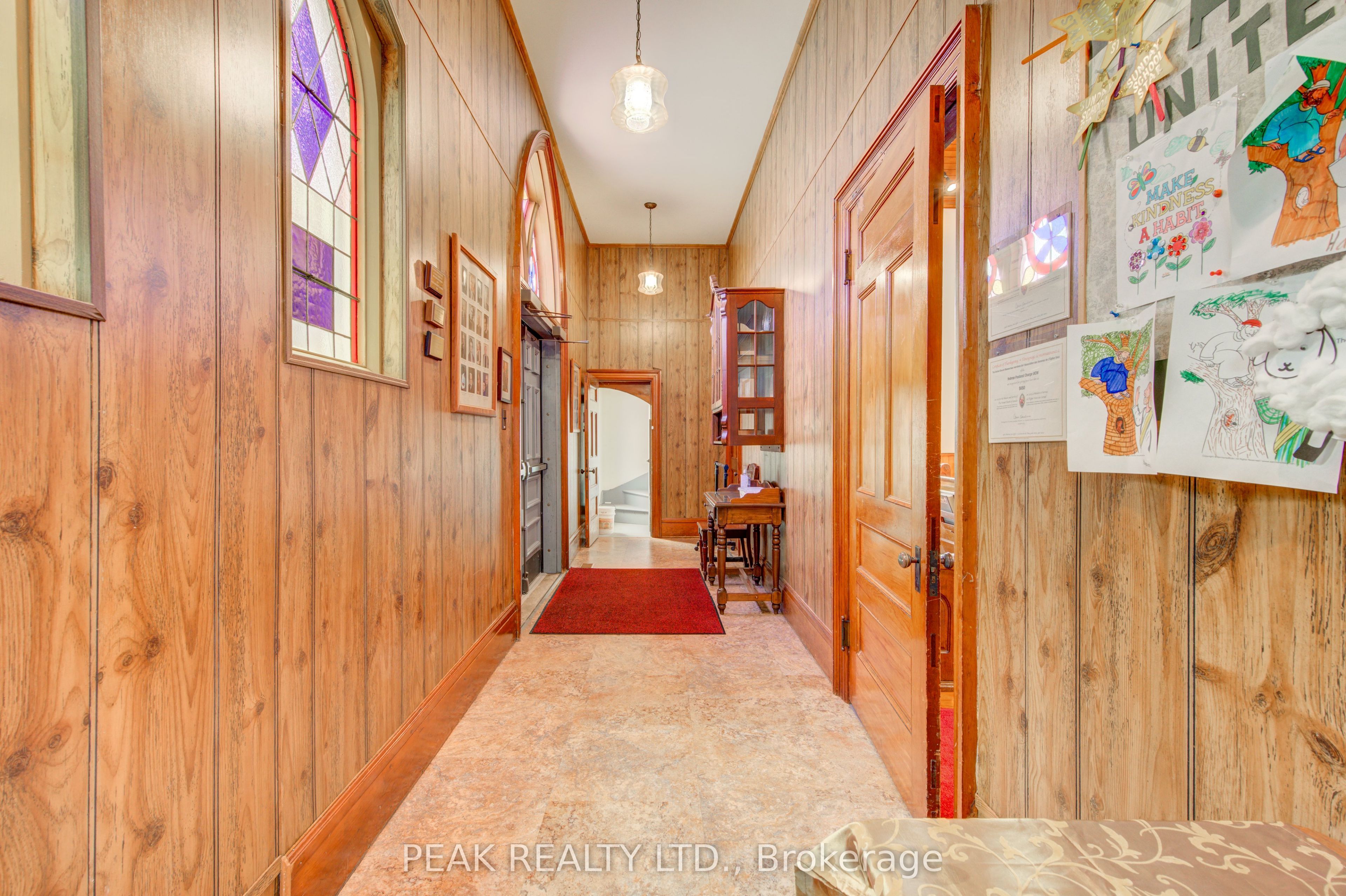 676241 16th Line Property Photo 12