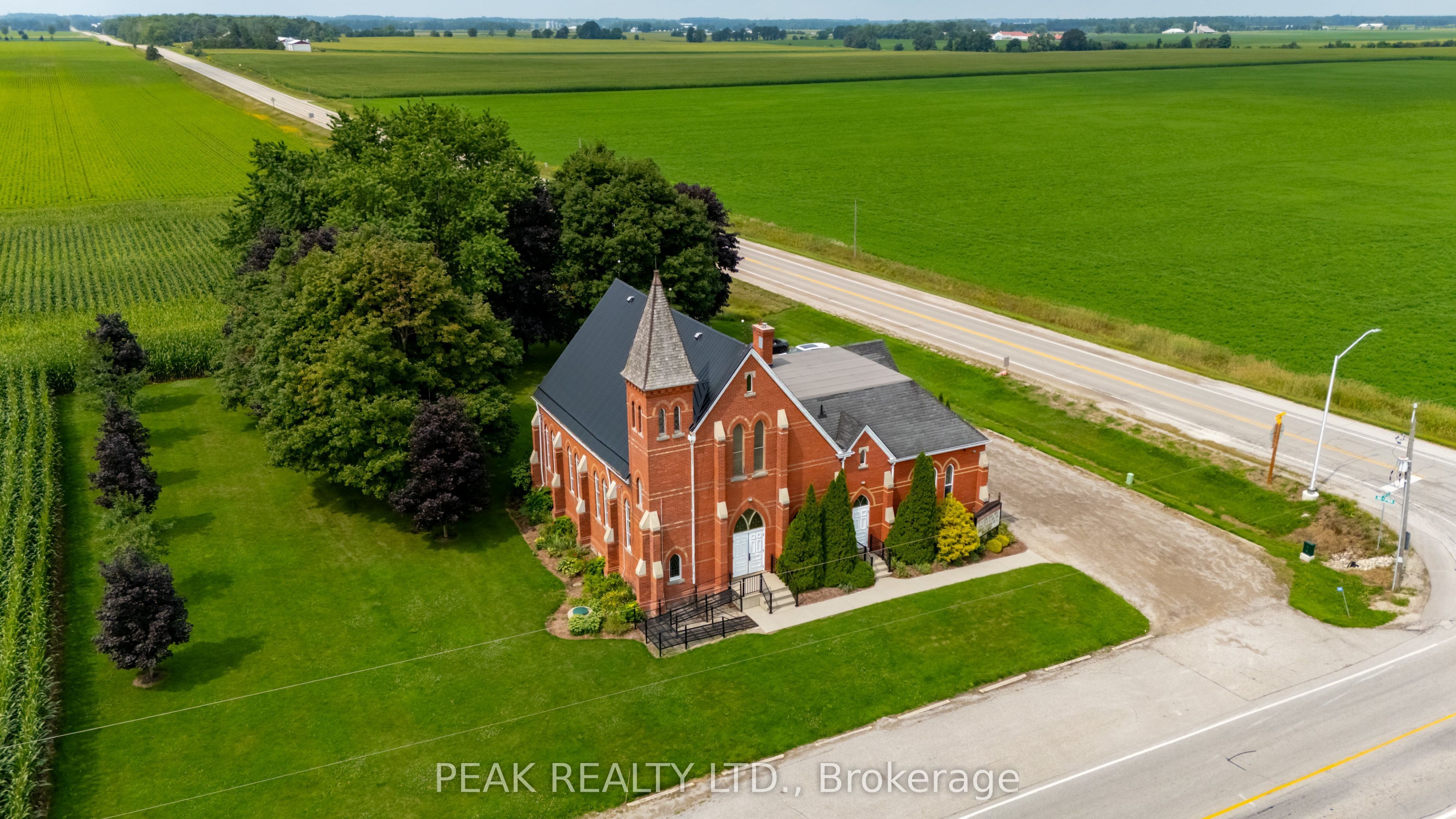 676241 16th Line Property Photo 34