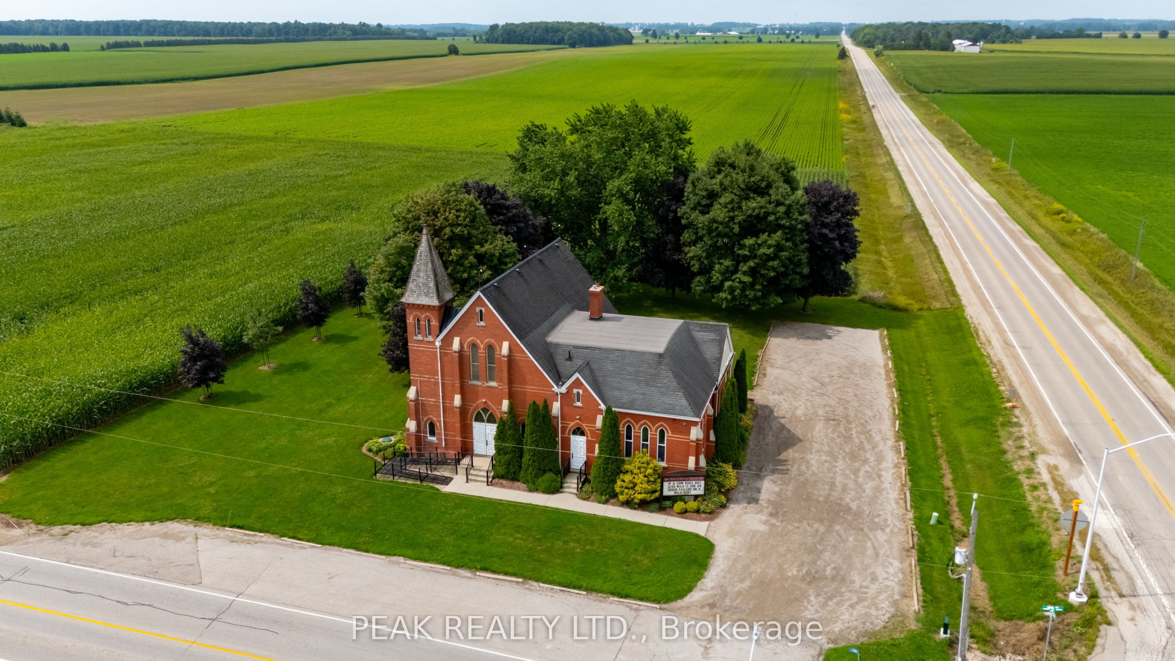 676241 16th Line Property Photo 35