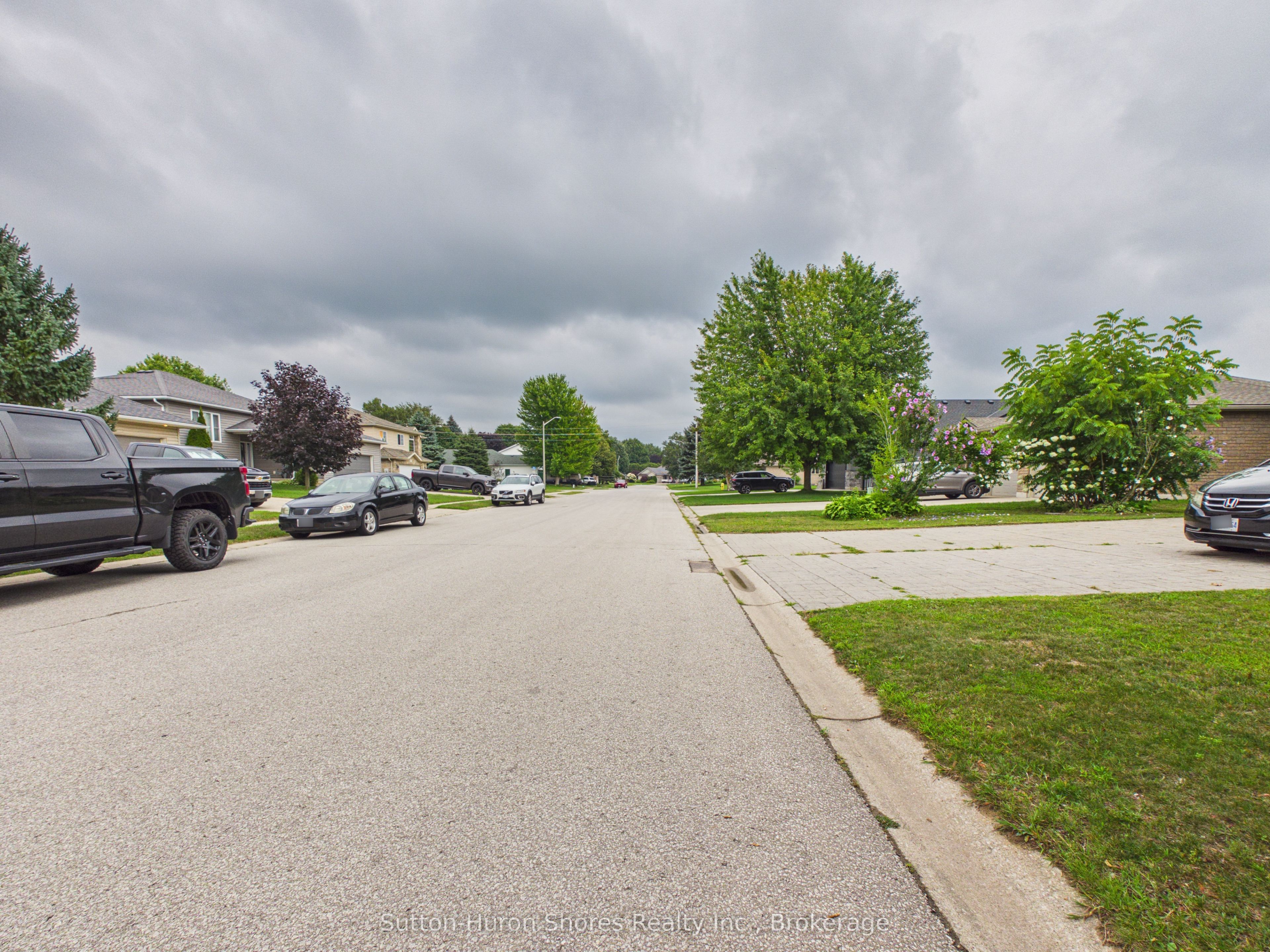 490 Bluewater Drive Property Photo 32