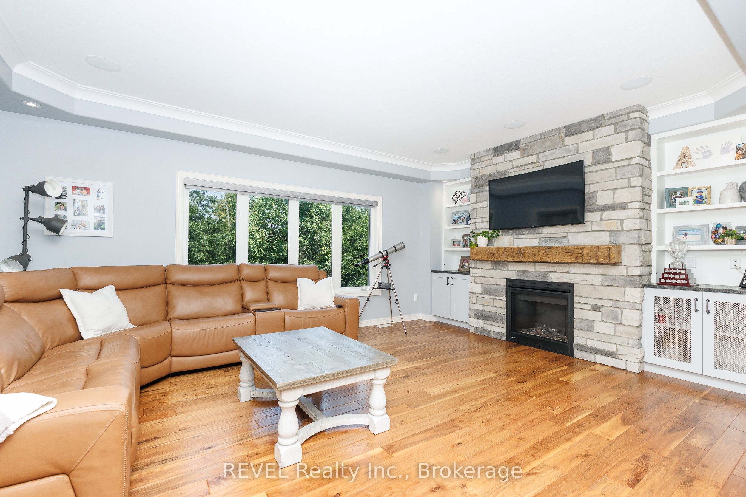 374 Hillsdale Road Property Photo 6