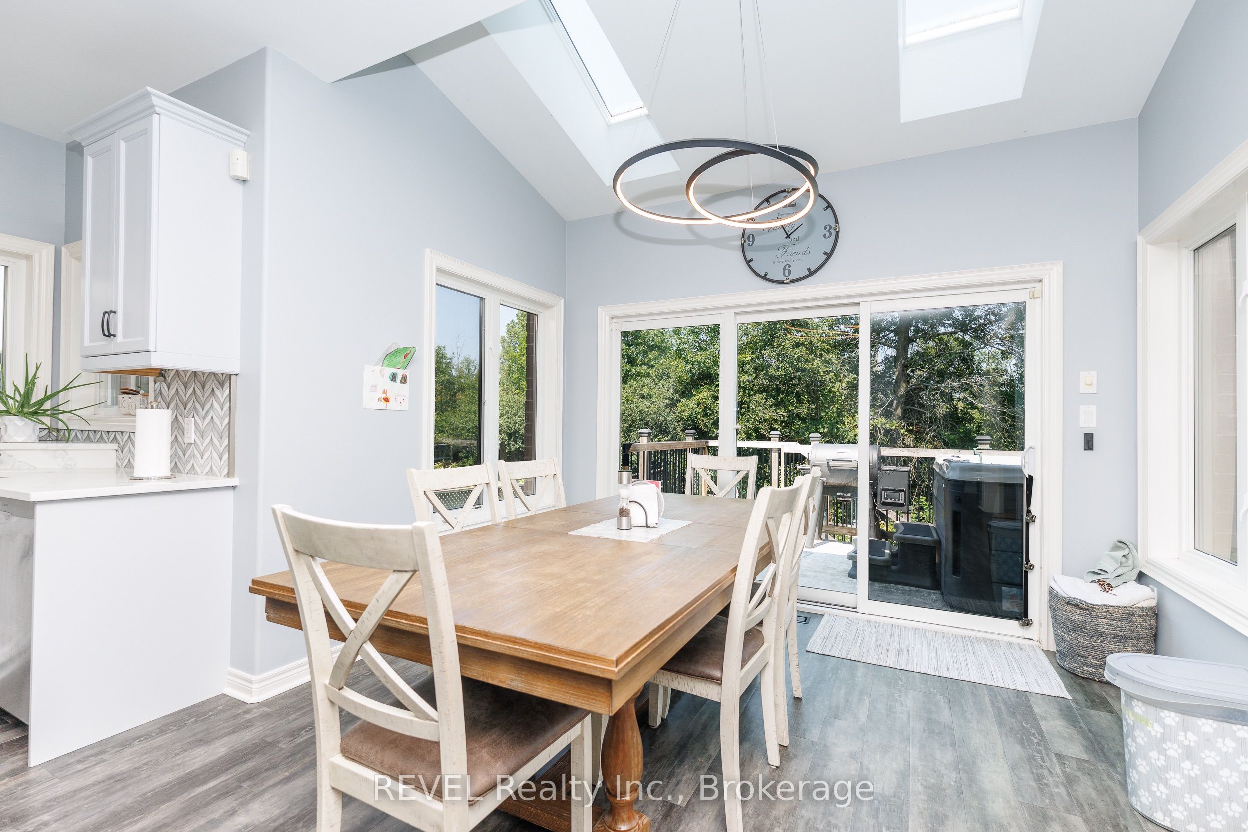 374 Hillsdale Road Property Photo 12