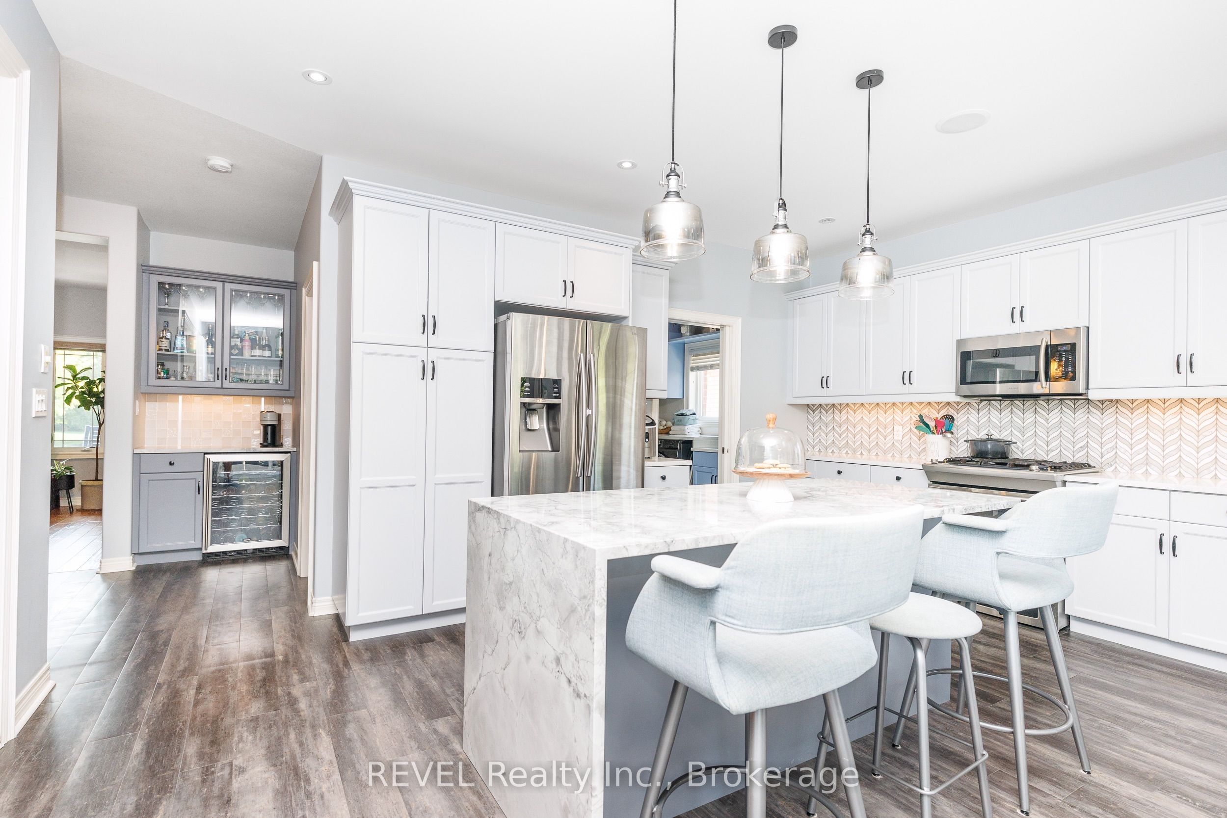 374 Hillsdale Road Property Photo 13
