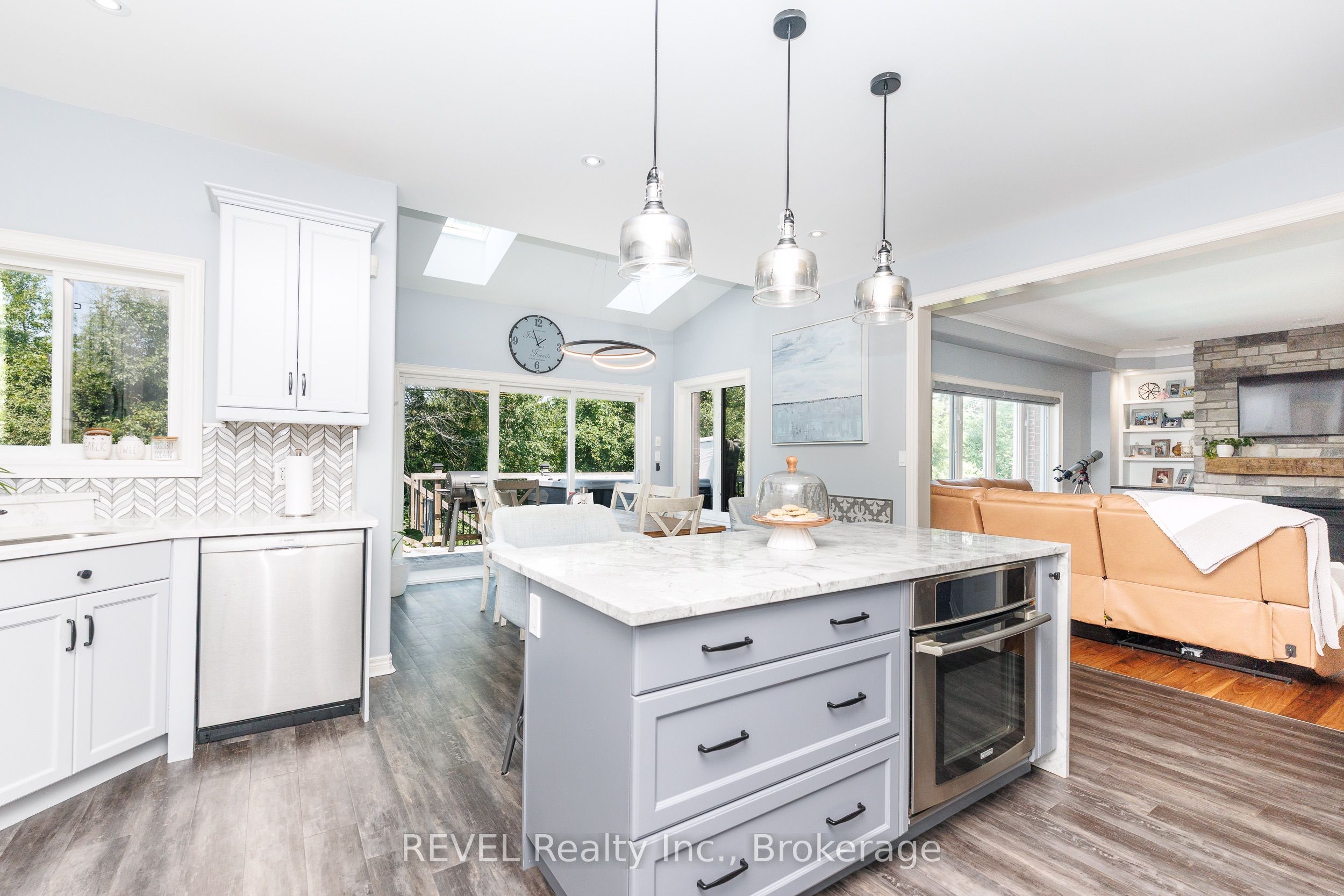 374 Hillsdale Road Property Photo 15