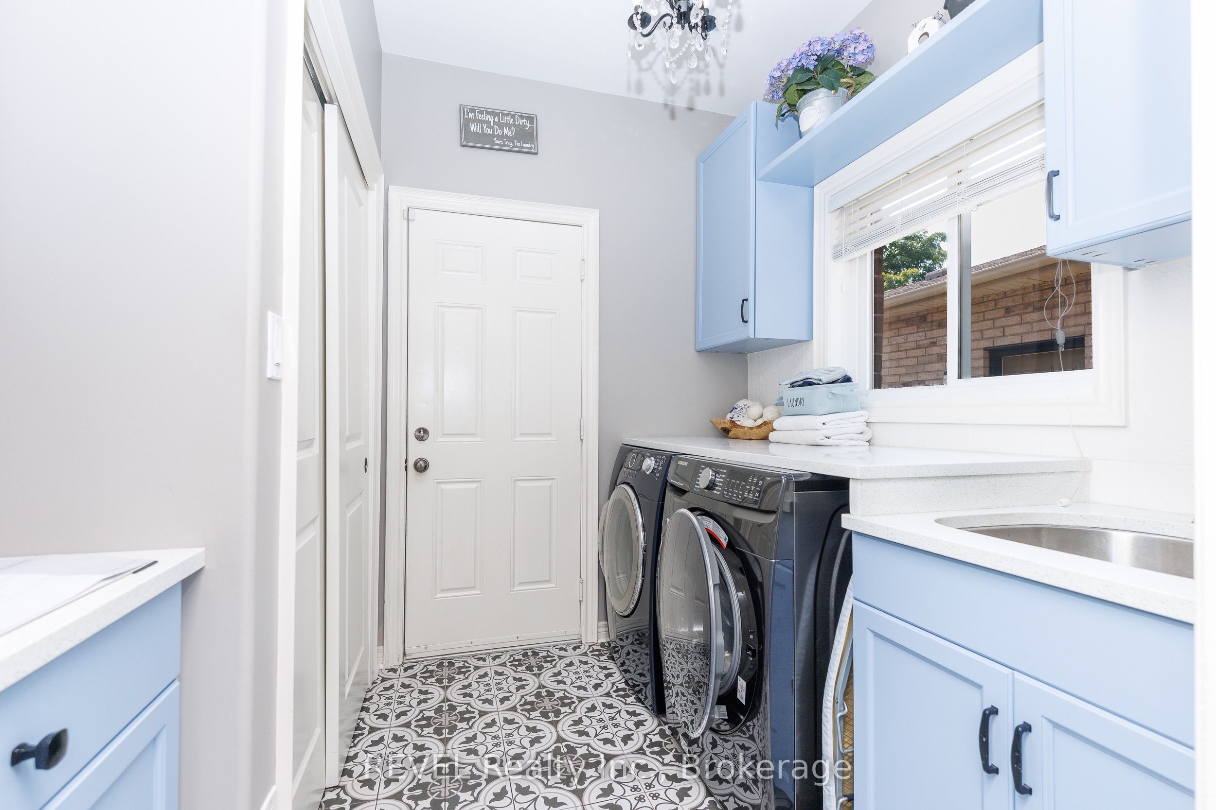 374 Hillsdale Road Property Photo 16