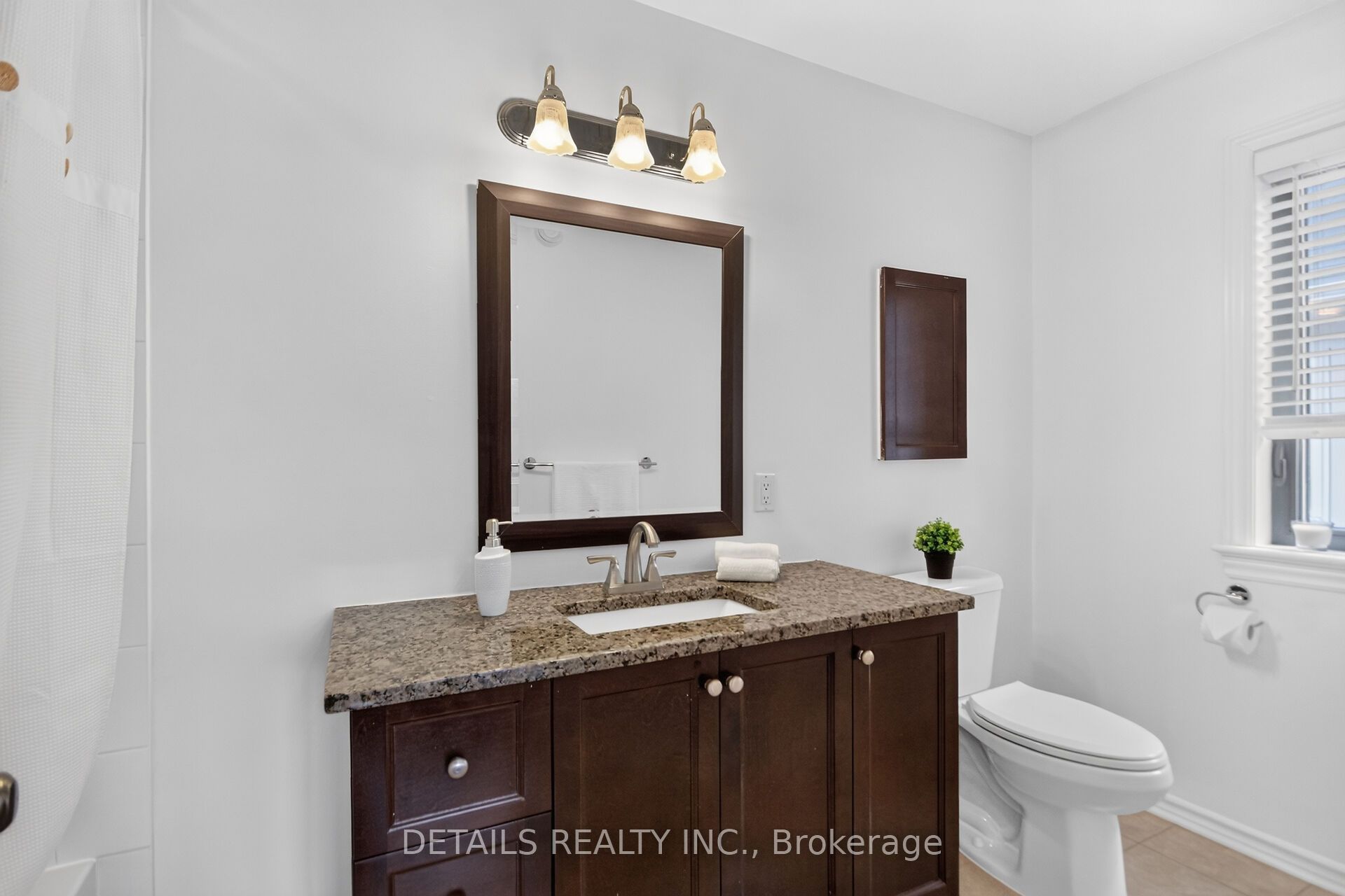 250 Flodden Way Property Photo 28