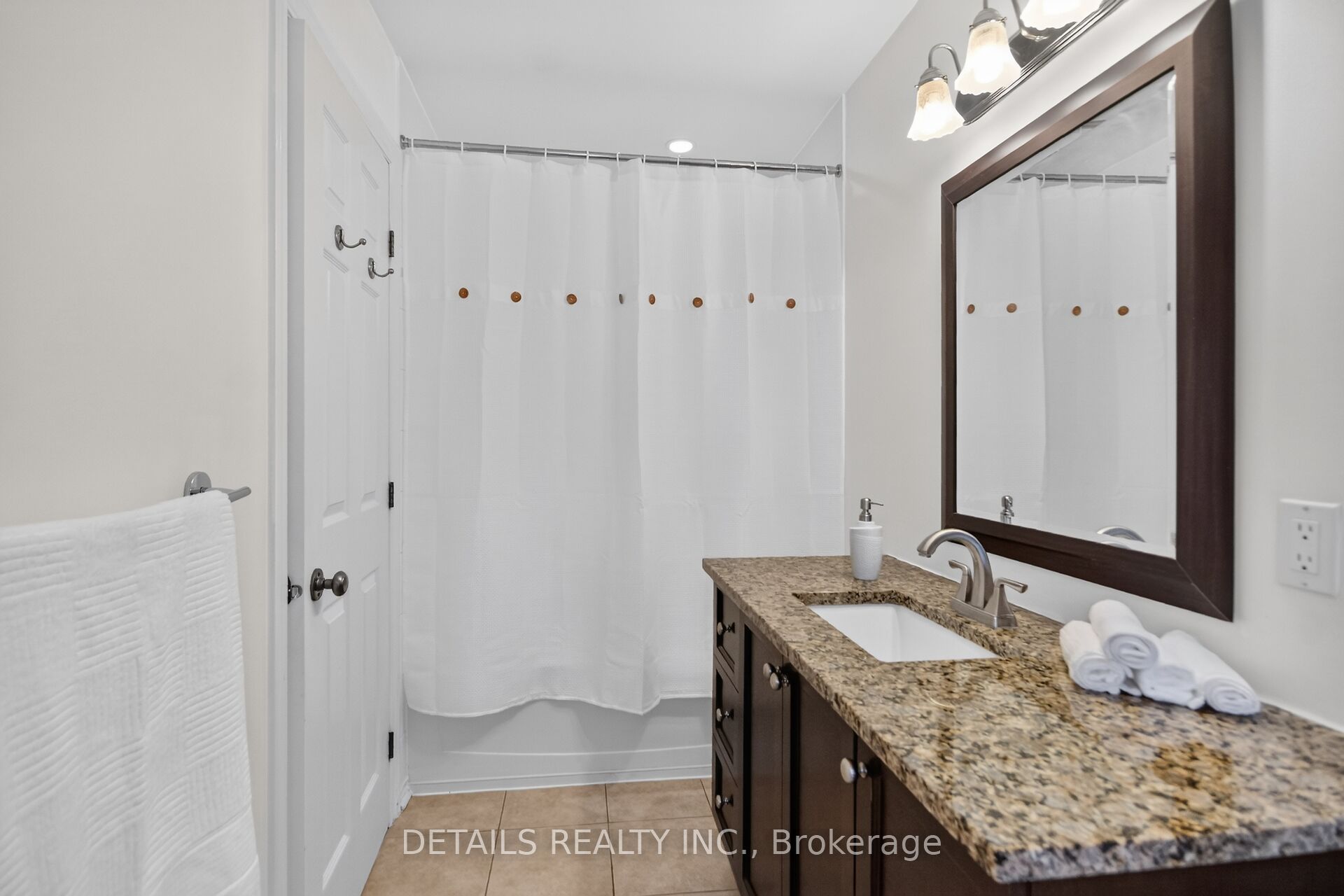 250 Flodden Way Property Photo 29