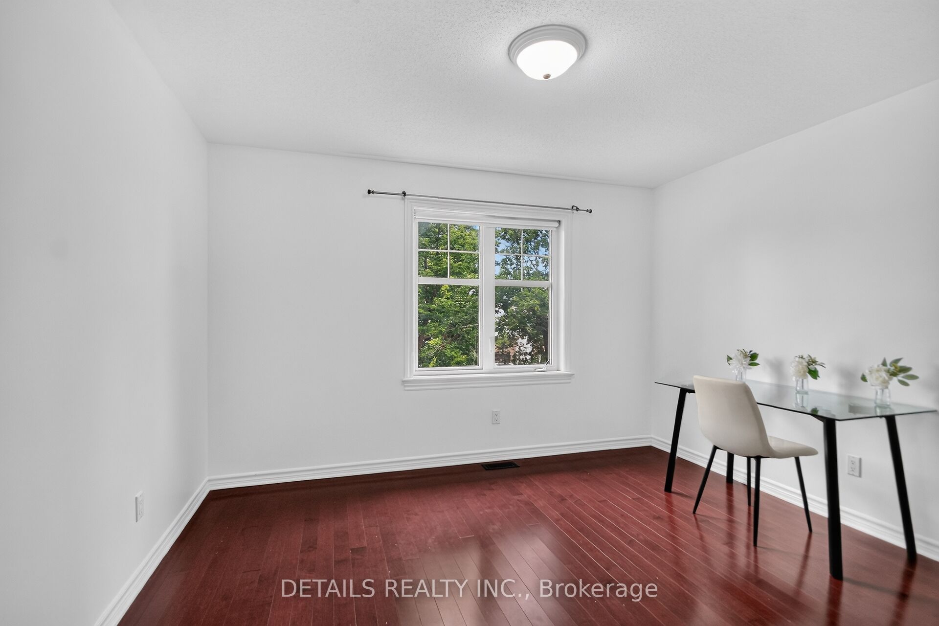250 Flodden Way Property Photo 31