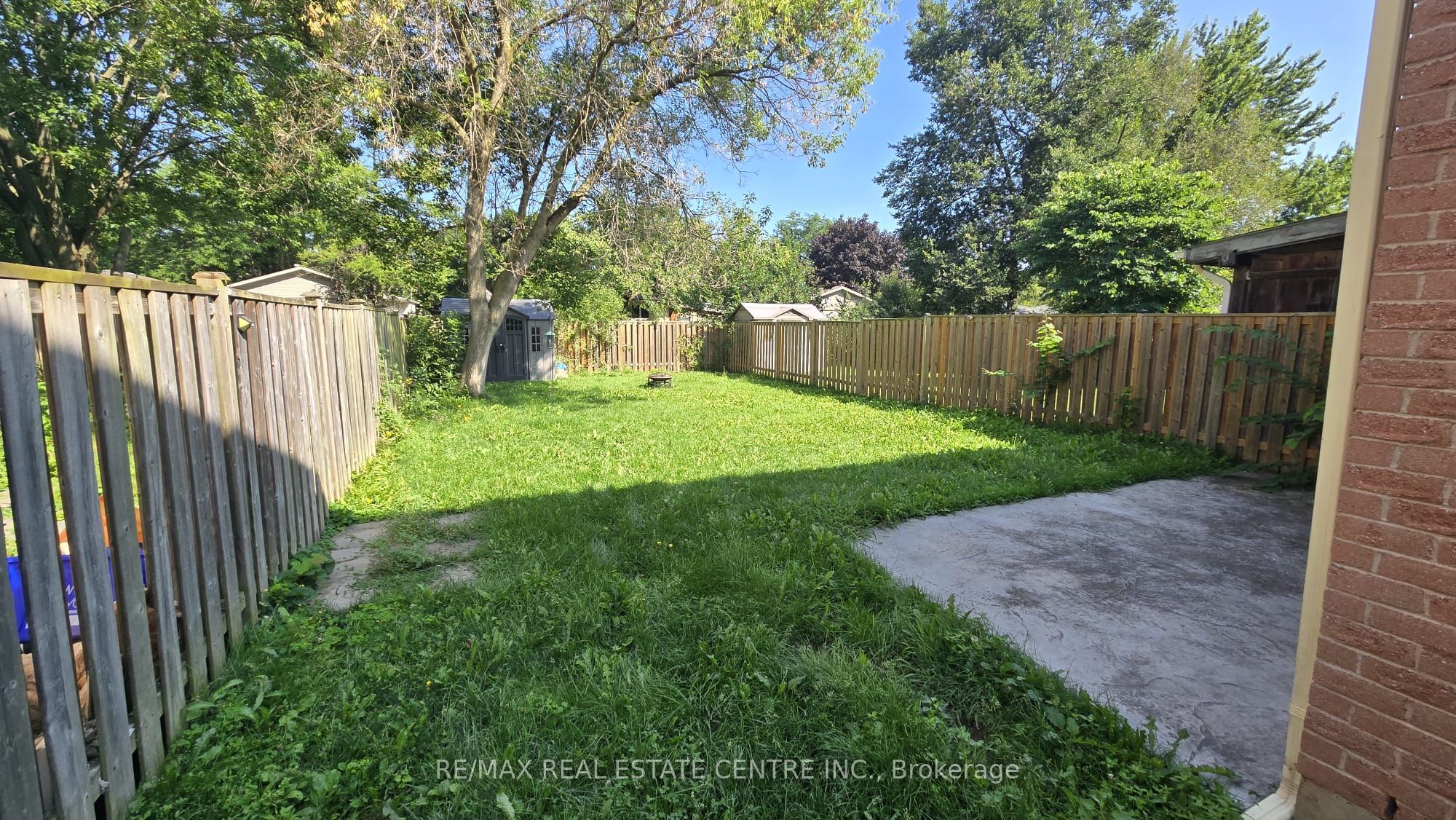 216 Brunswick Crescent Property Photo 19