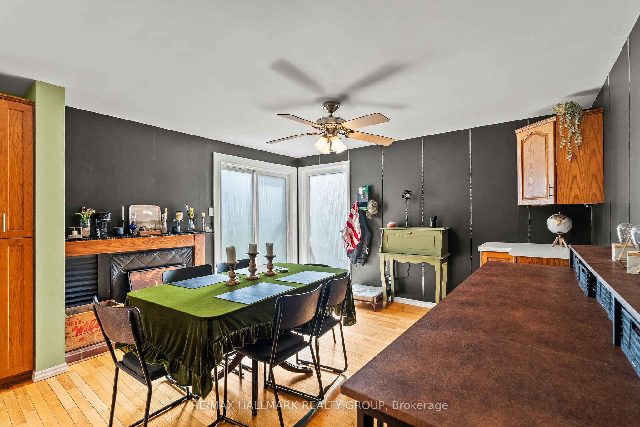 932 Beauclaire Drive Property Photo 10