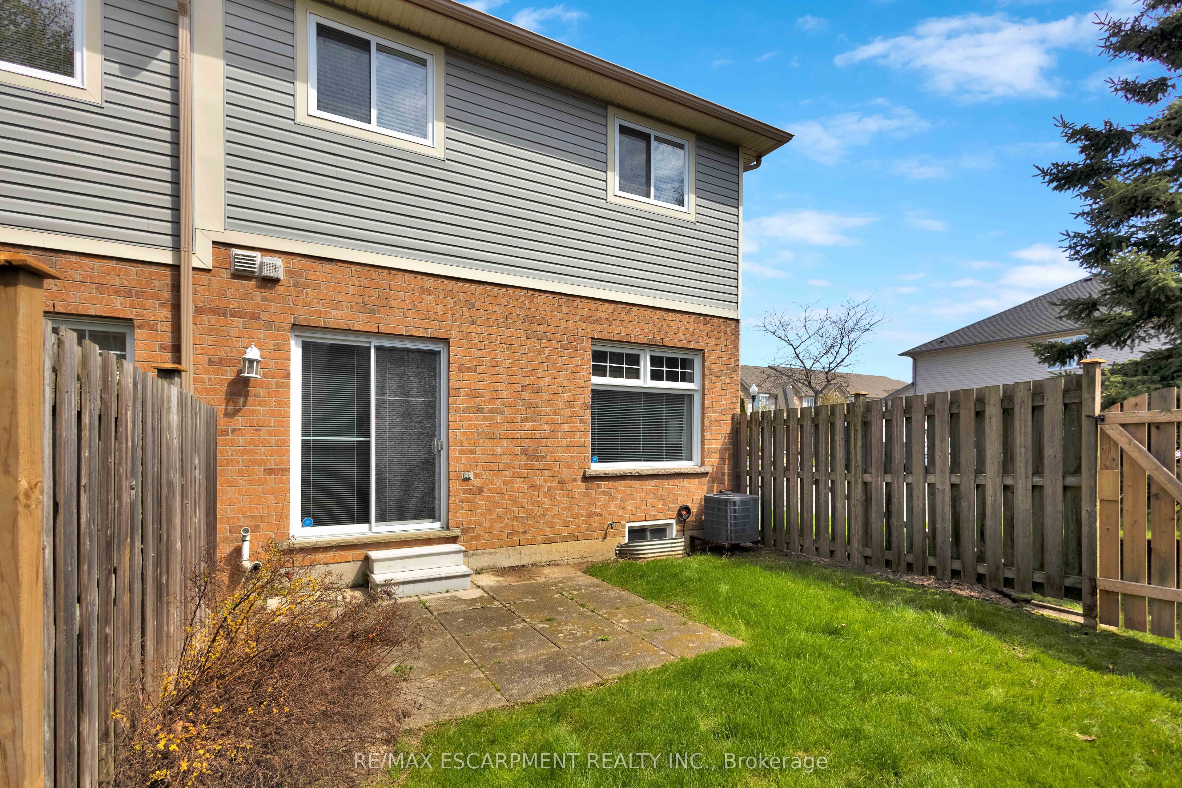 232 Stonehenge Drive 8 Property Photo 33