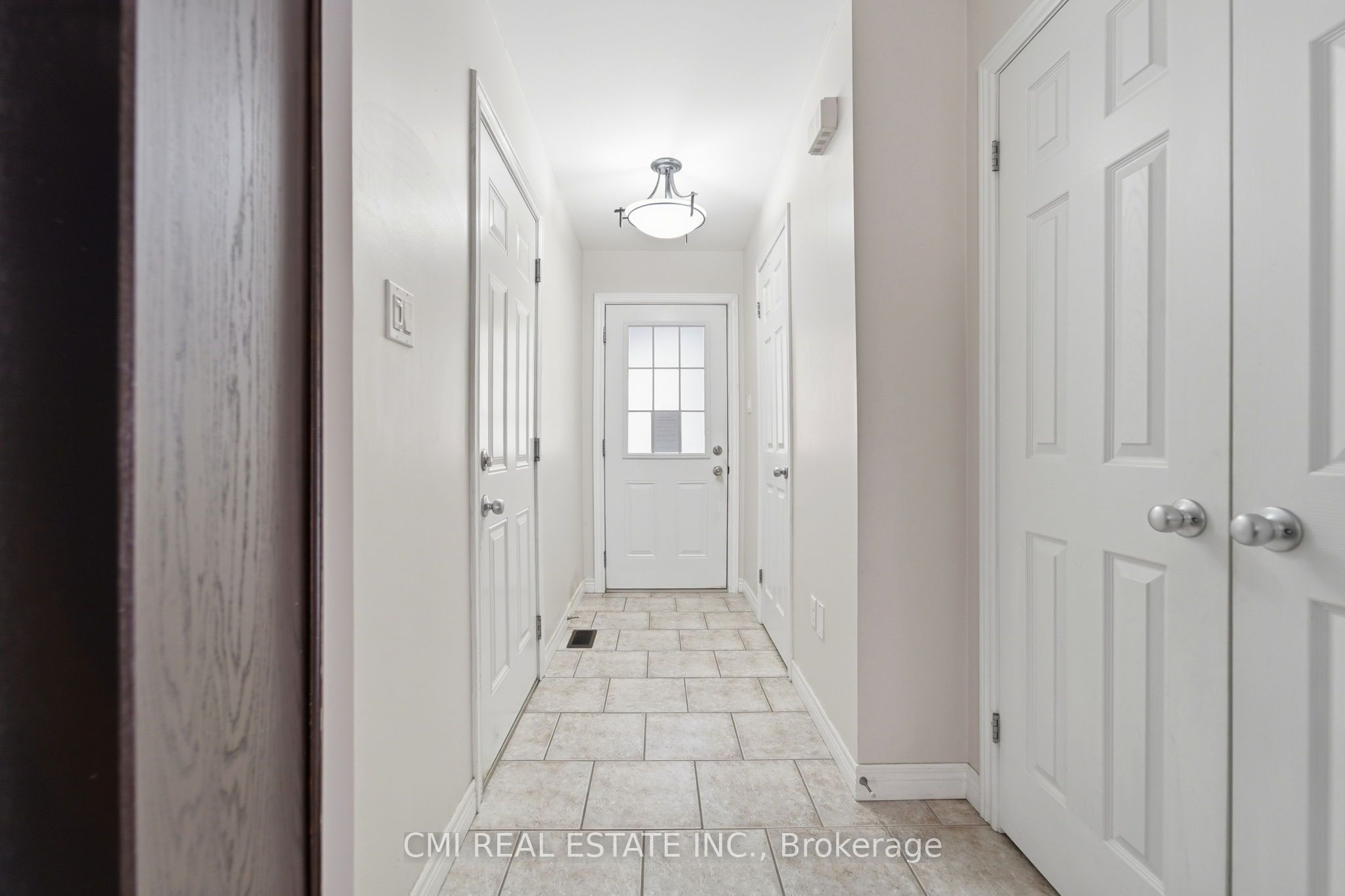 105 Bard Boulevard 40 Property Photo 6