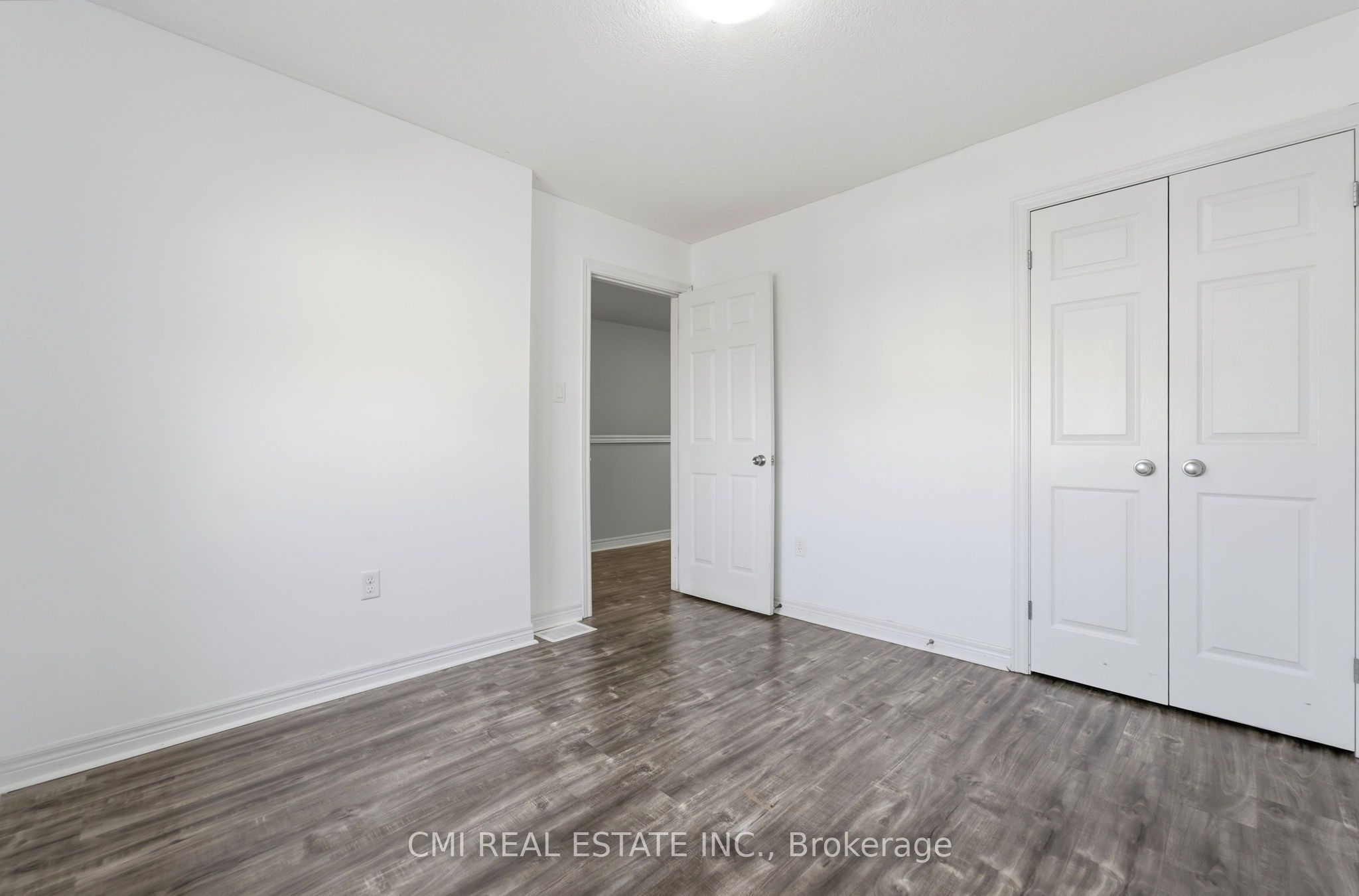 105 Bard Boulevard 40 Property Photo 21