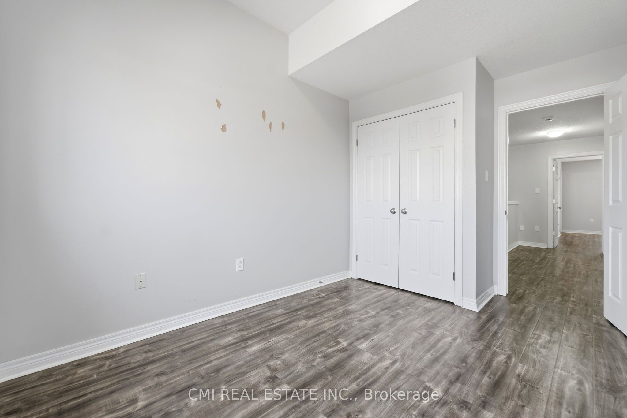 105 Bard Boulevard 40 Property Photo 23