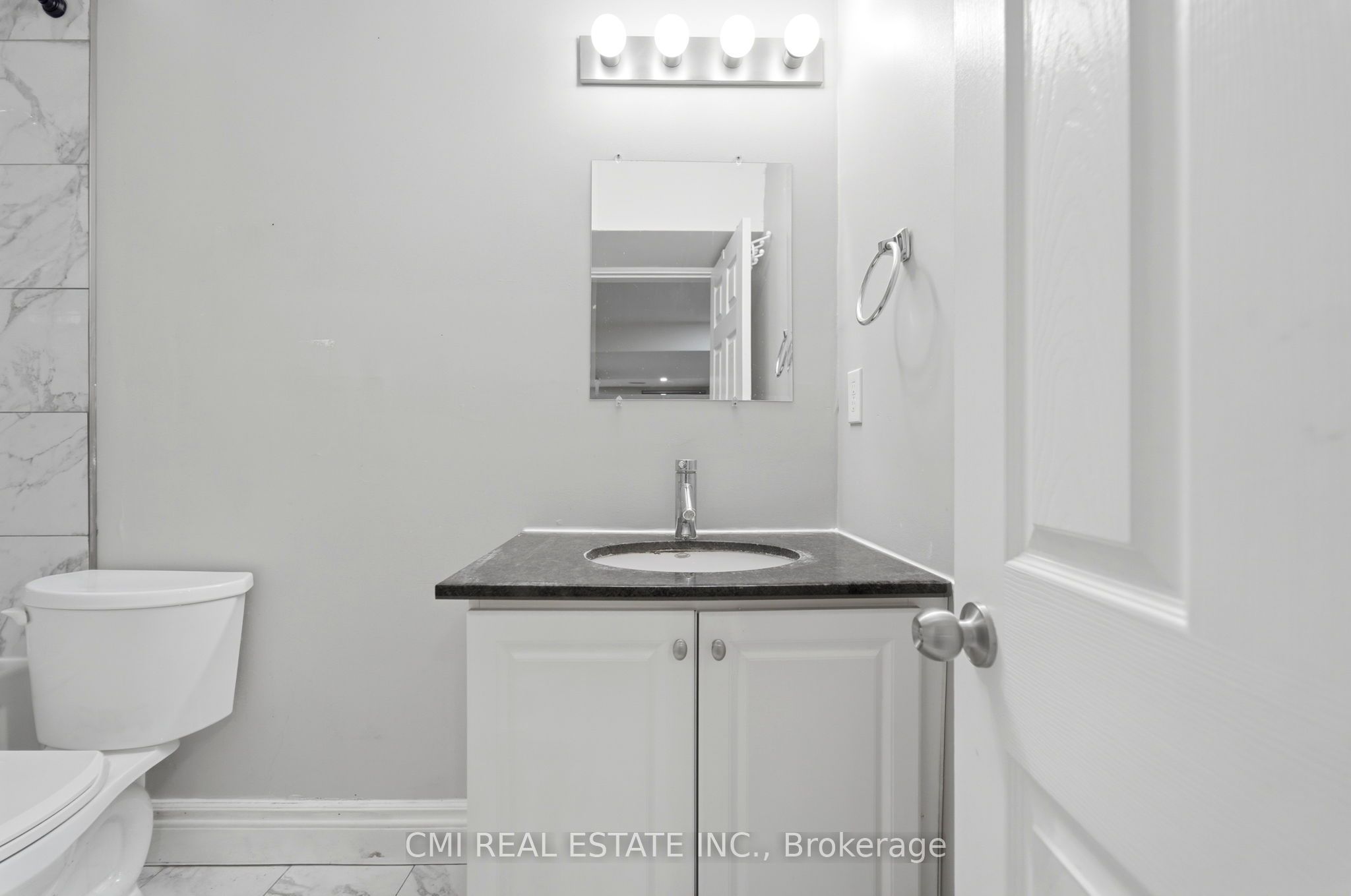 105 Bard Boulevard 40 Property Photo 28