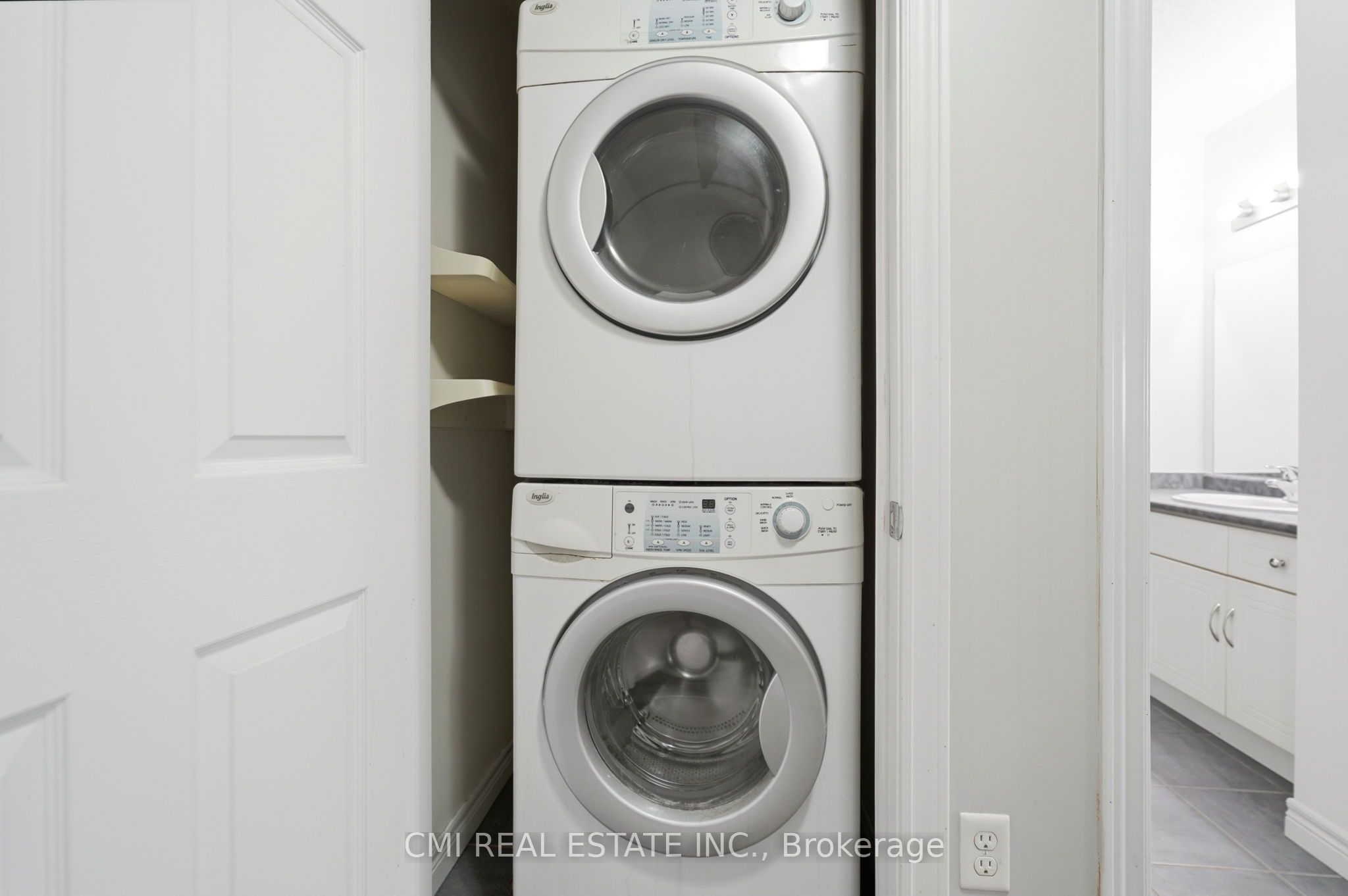 105 Bard Boulevard 40 Property Photo 30