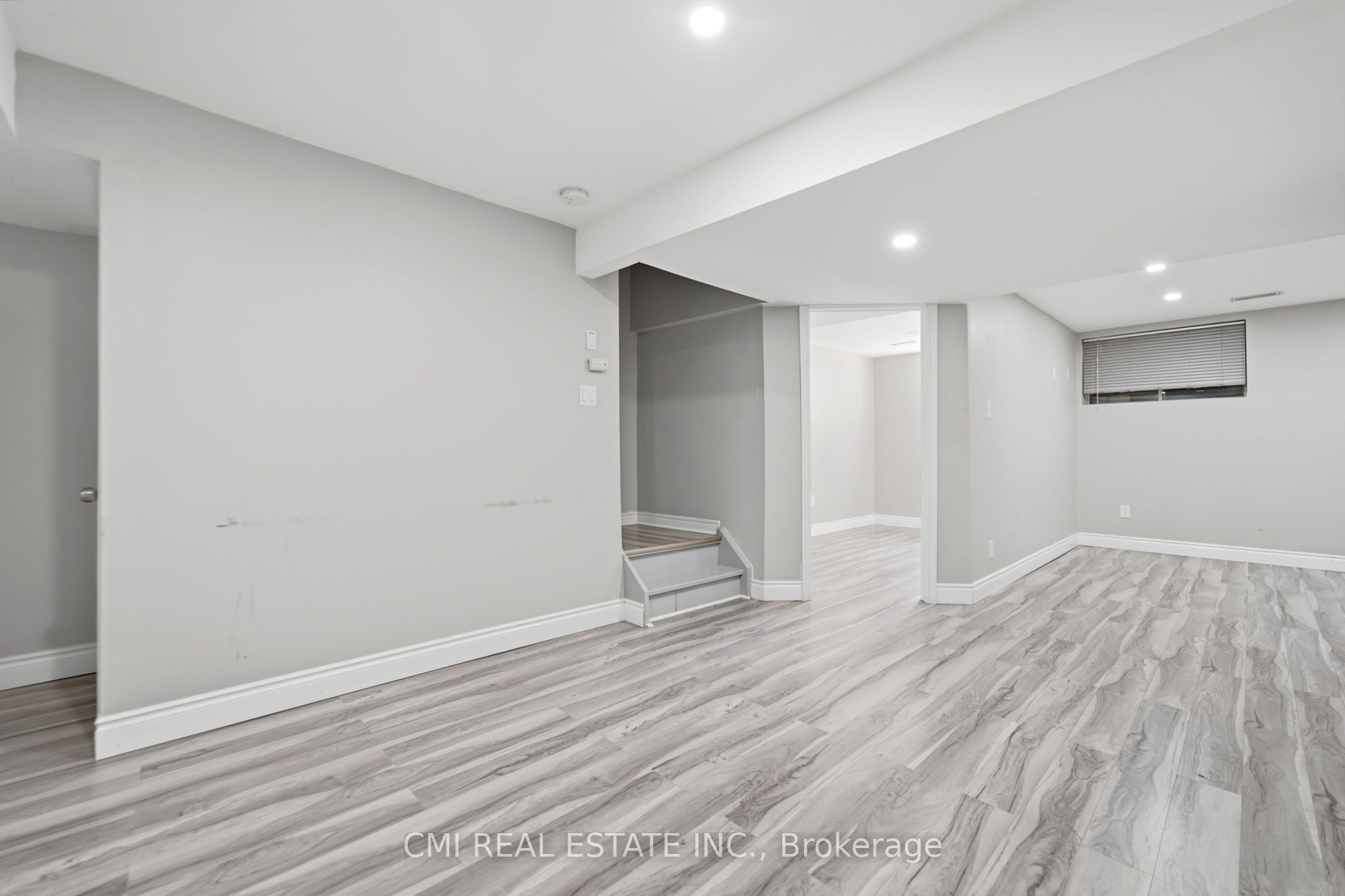 105 Bard Boulevard 40 Property Photo 35