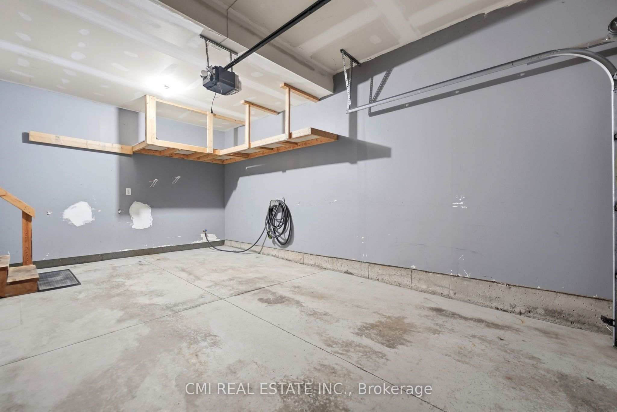 105 Bard Boulevard 40 Property Photo 38