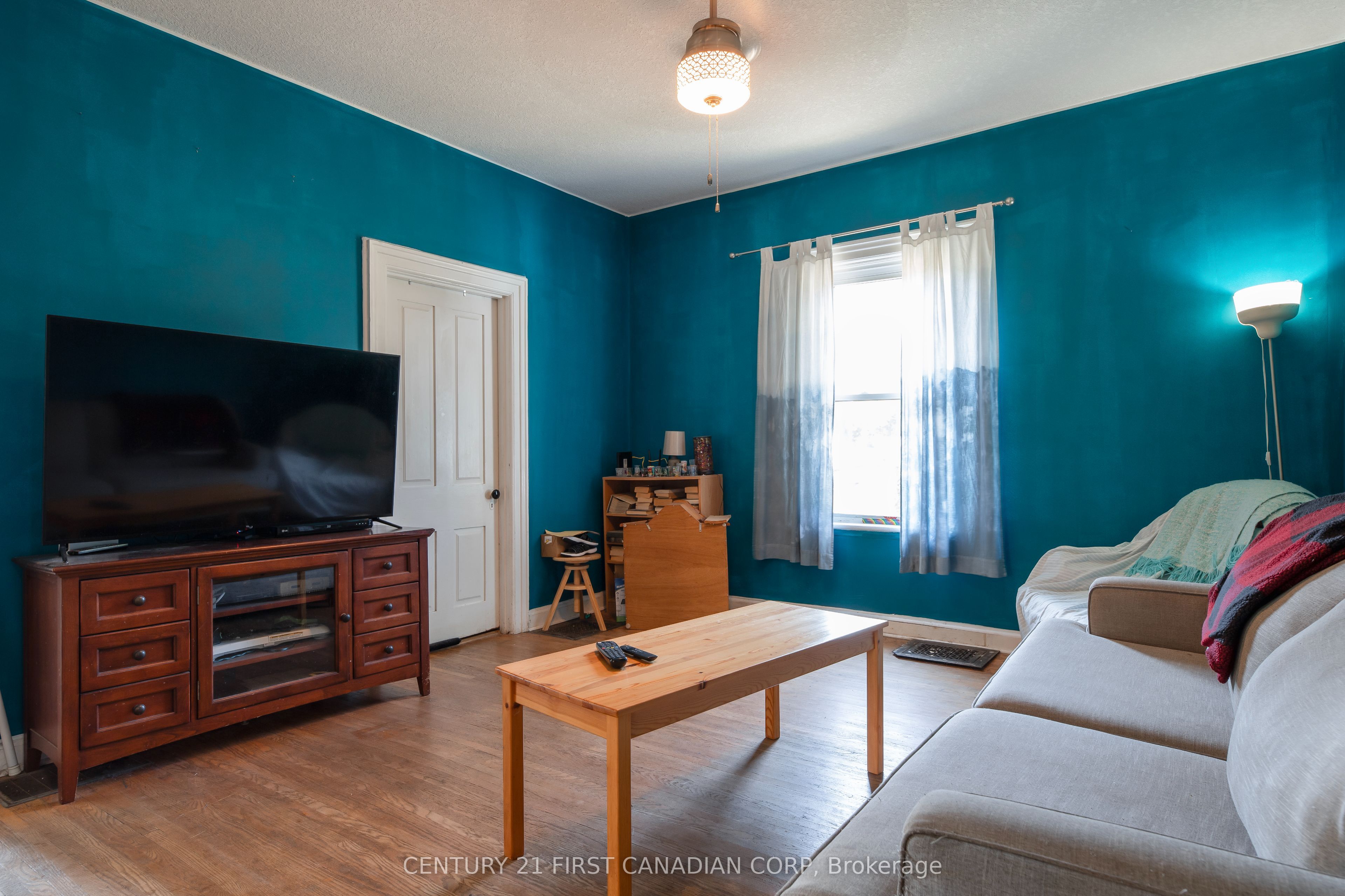 157 Adelaide Street Property Photo 10