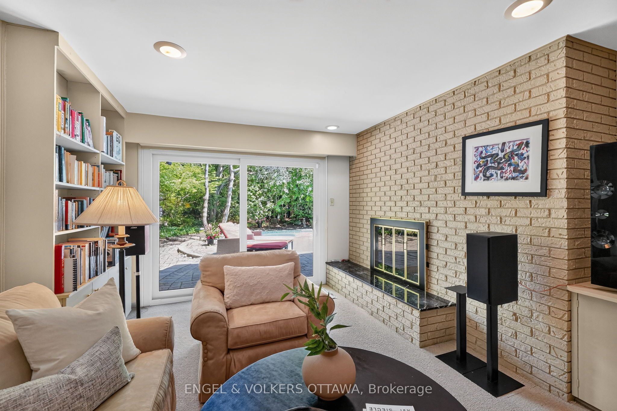 1907 Fairmeadow Crescent Property Photo 15