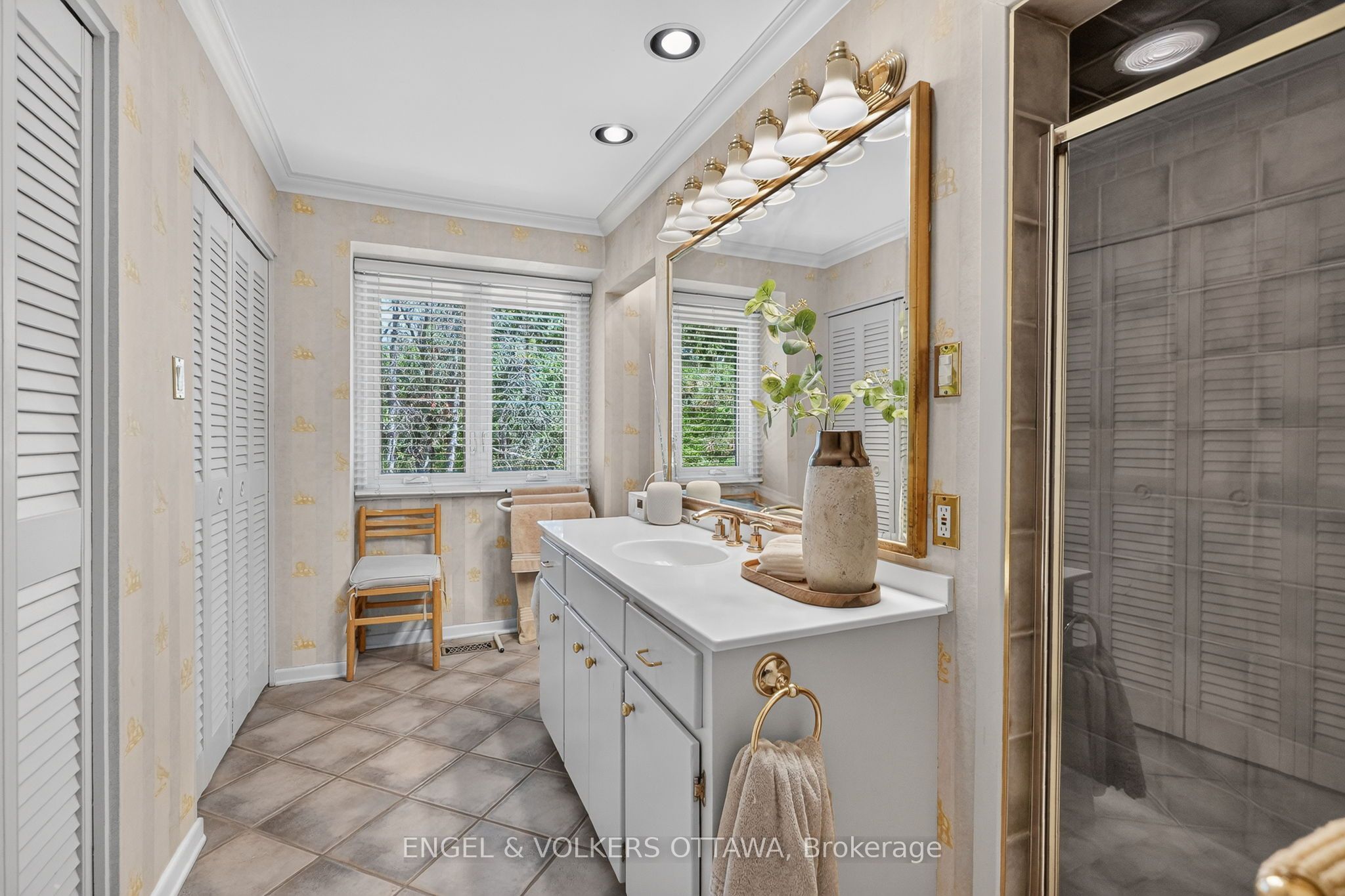 1907 Fairmeadow Crescent Property Photo 23