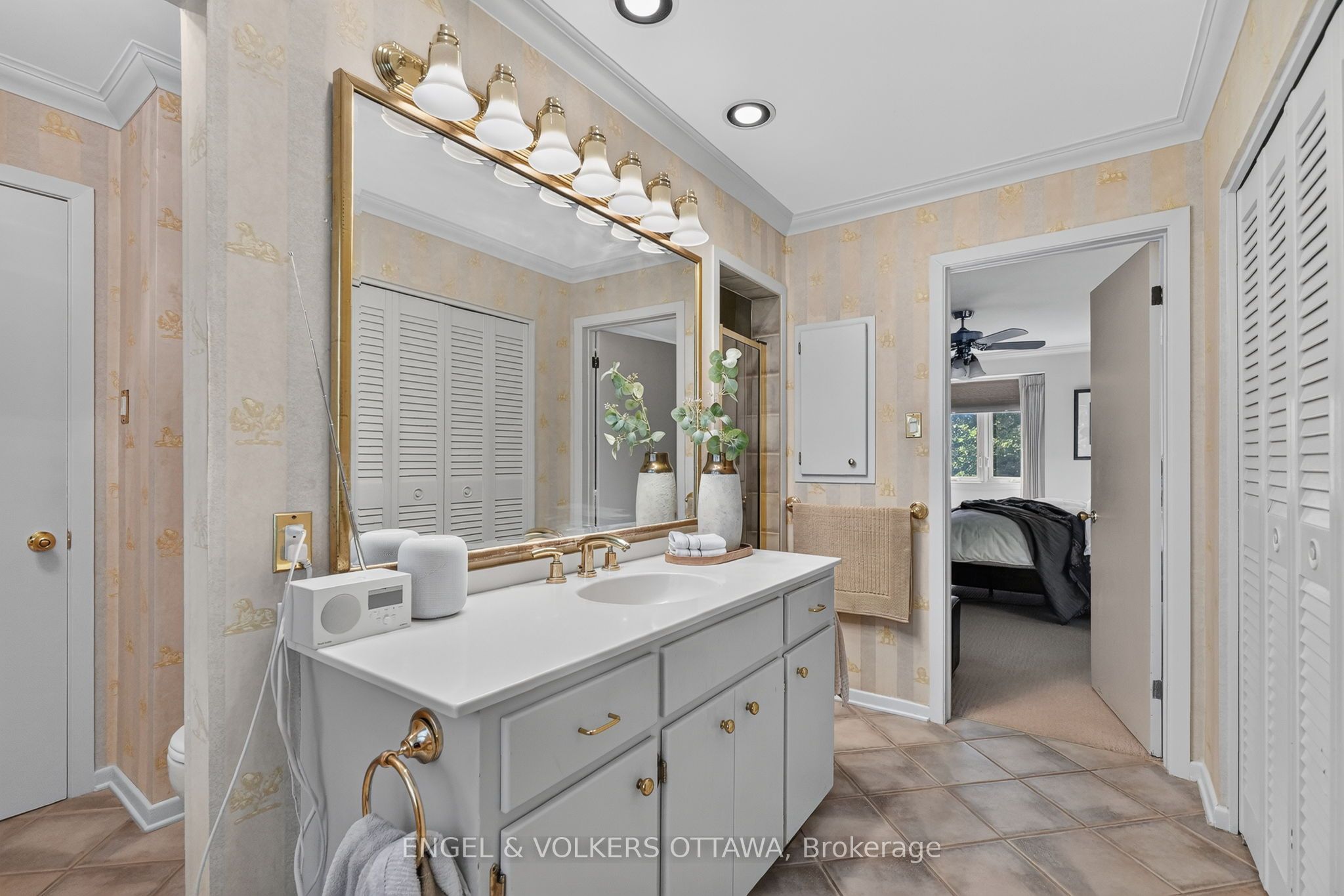 1907 Fairmeadow Crescent Property Photo 24