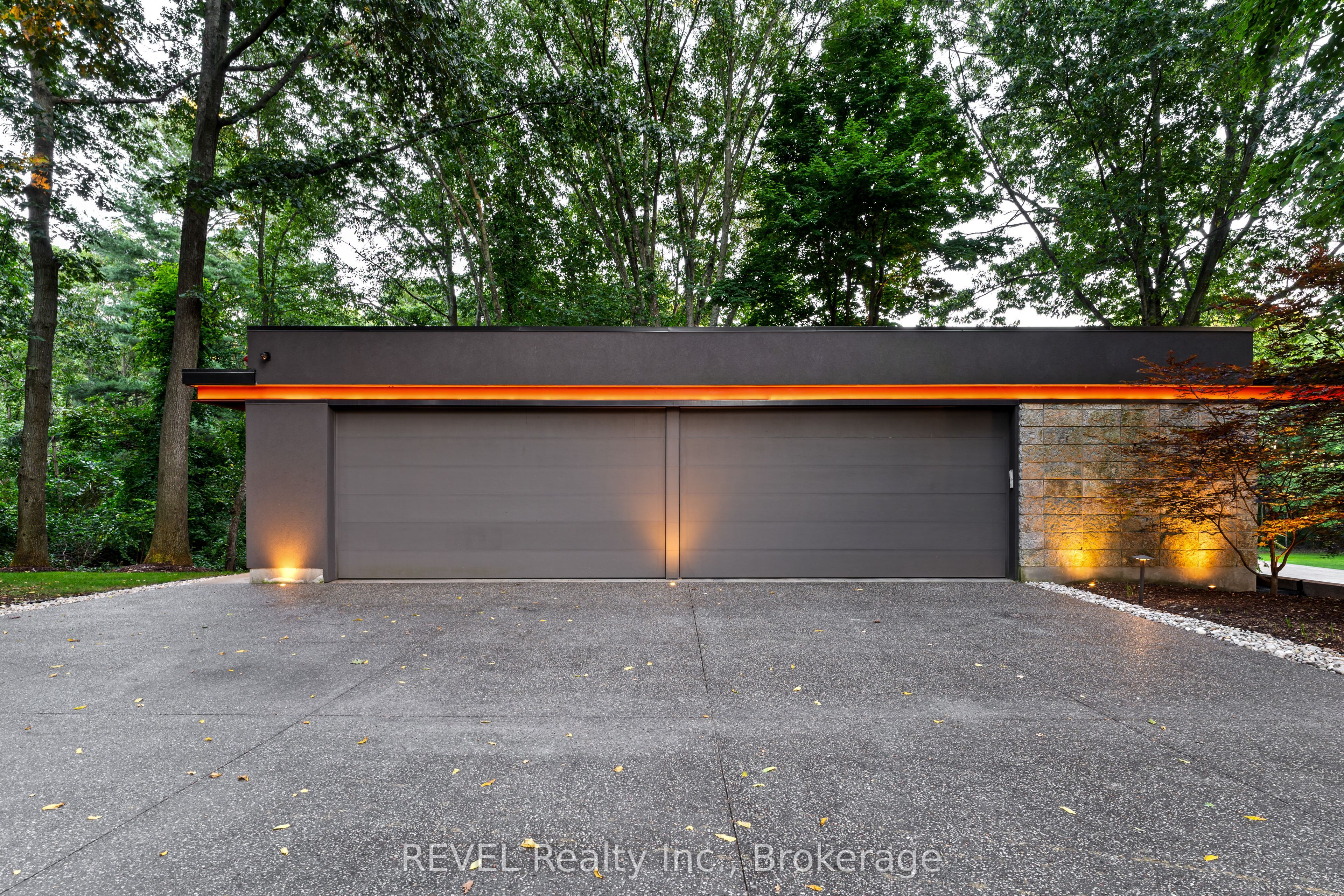250 Canboro Road Property Photo 9