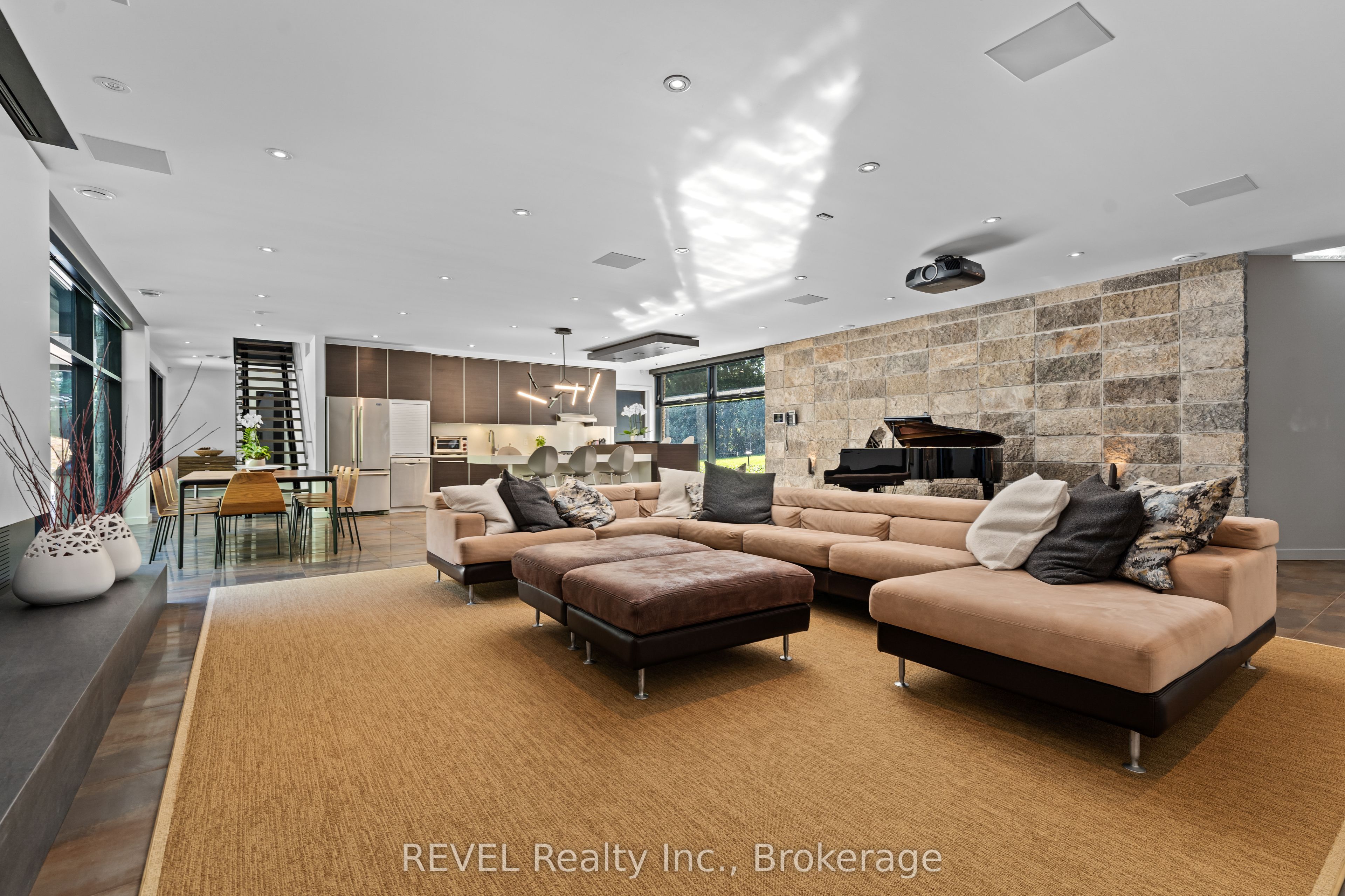 250 Canboro Road Property Photo 32