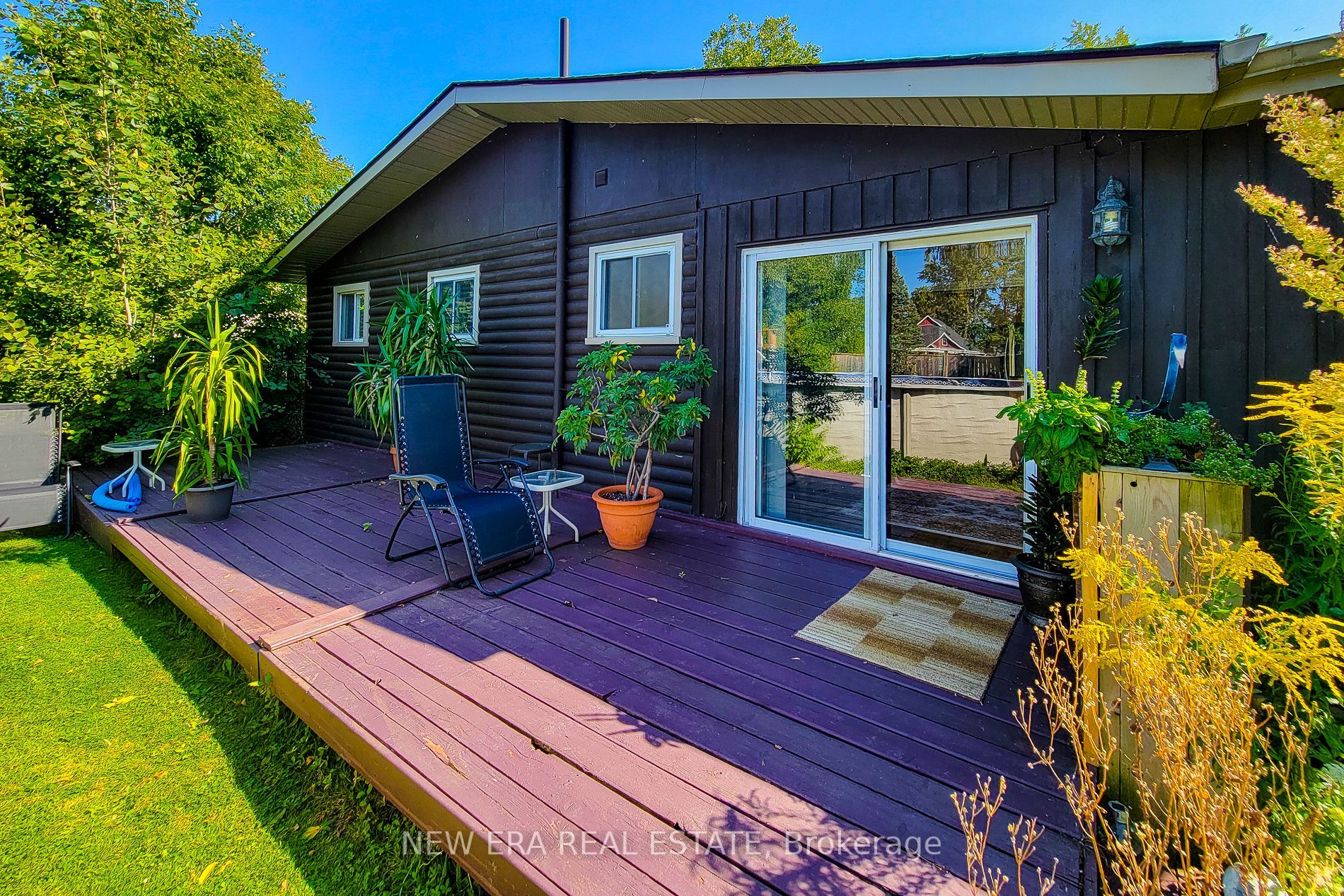 2990 Poplar Avenue Property Photo 8