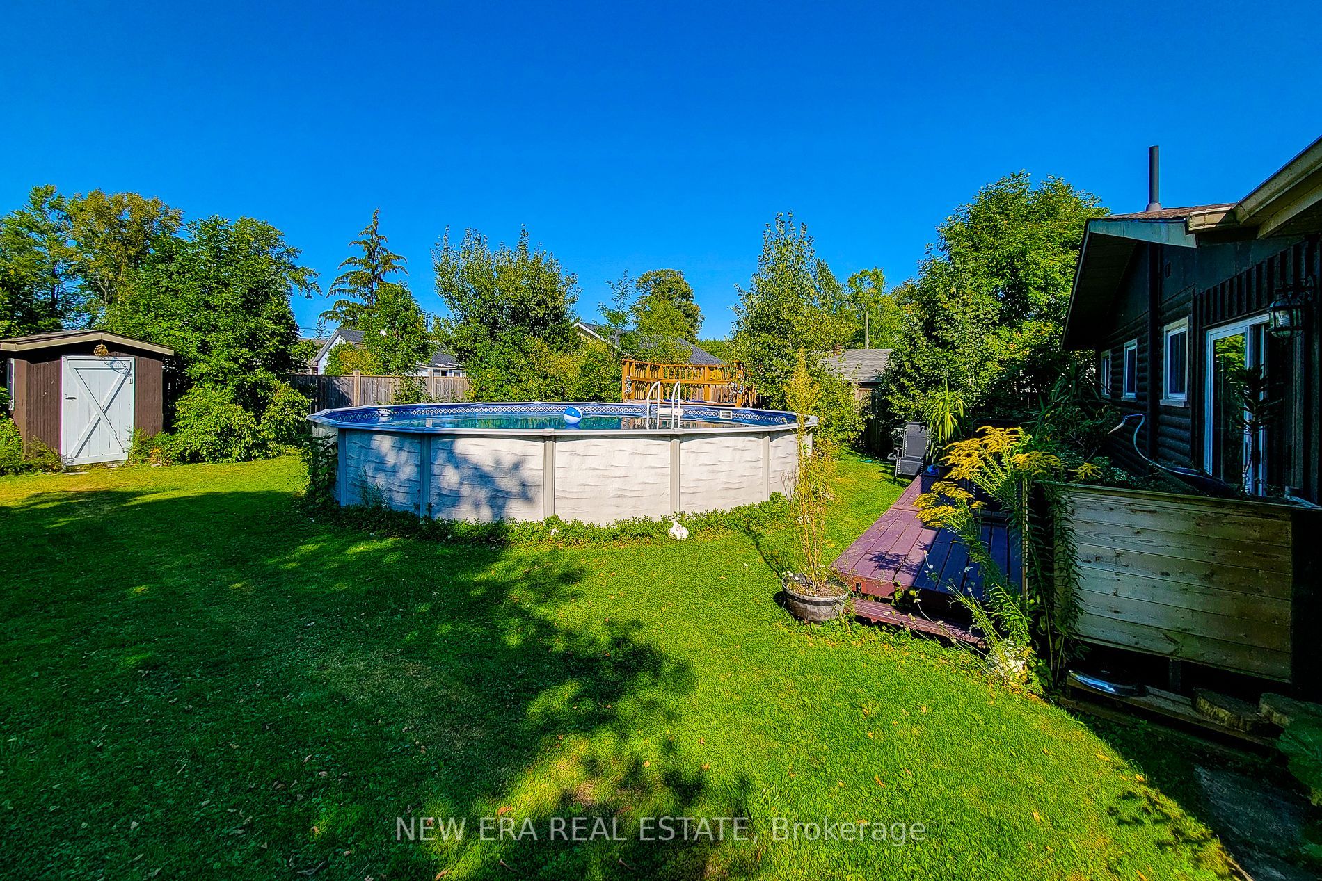 2990 Poplar Avenue Property Photo 9