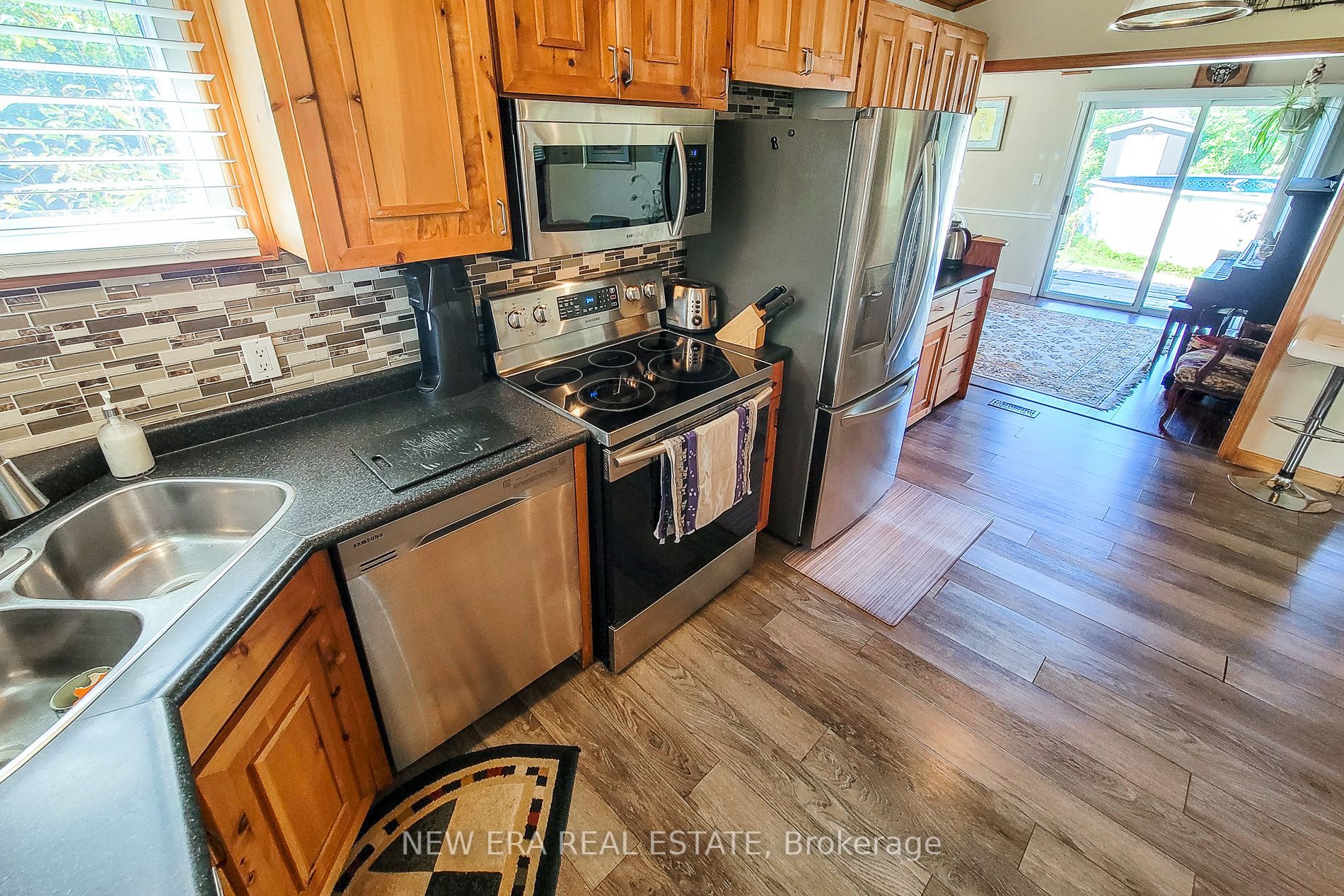 2990 Poplar Avenue Property Photo 19