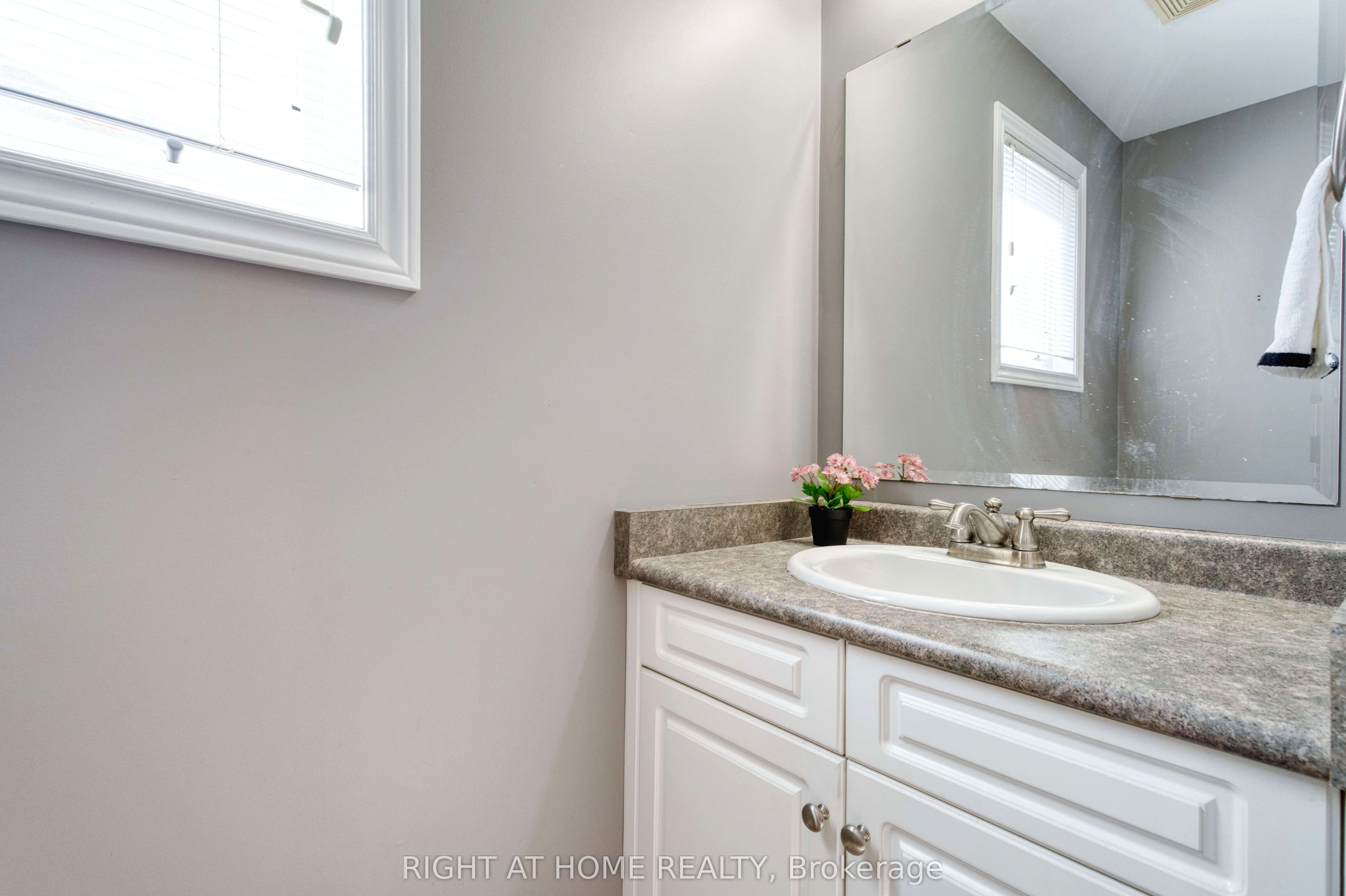 546 Maplewood Lane Property Photo 19