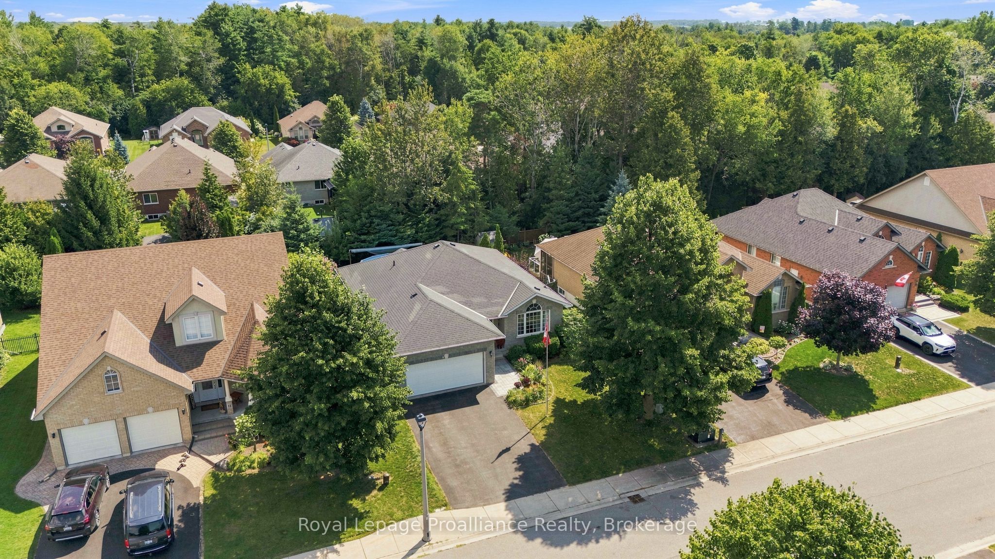 9 Seneca Drive Property Photo 7