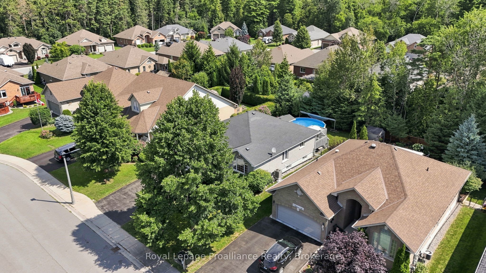 9 Seneca Drive Property Photo 8