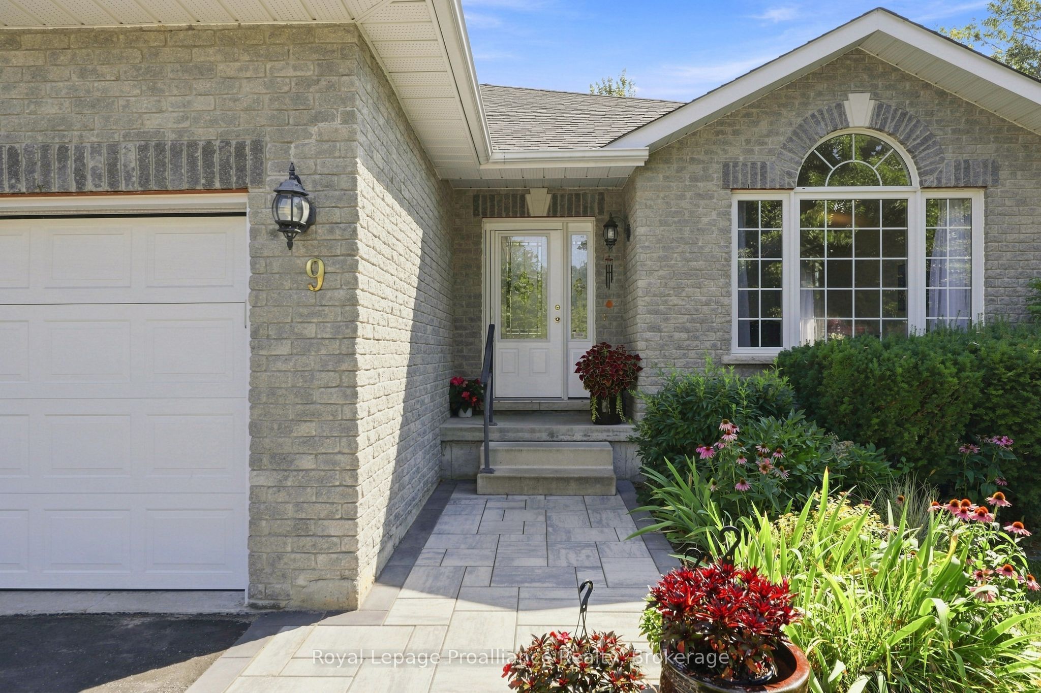 9 Seneca Drive Property Photo 10