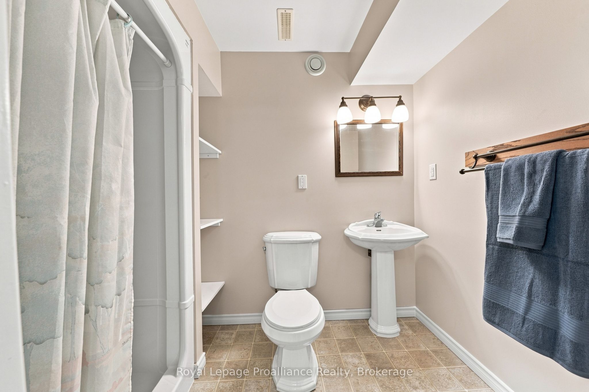 9 Seneca Drive Property Photo 39