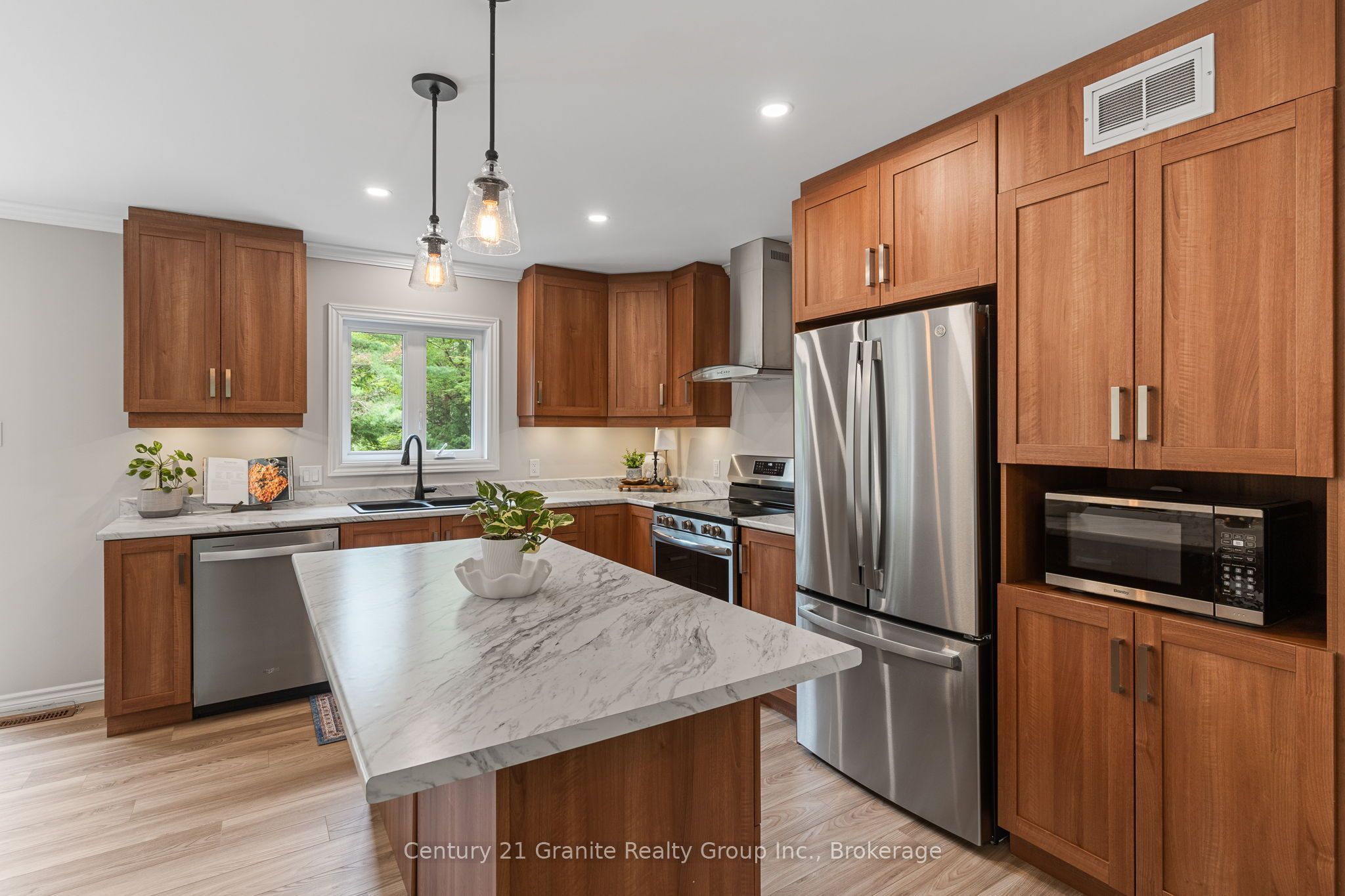 1097 Hawk Valley Road Property Photo 14
