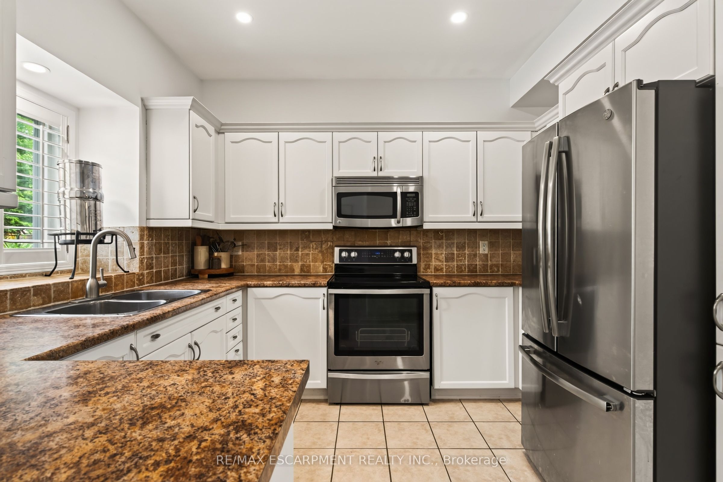 150 Davidson Boulevard Property Photo 16