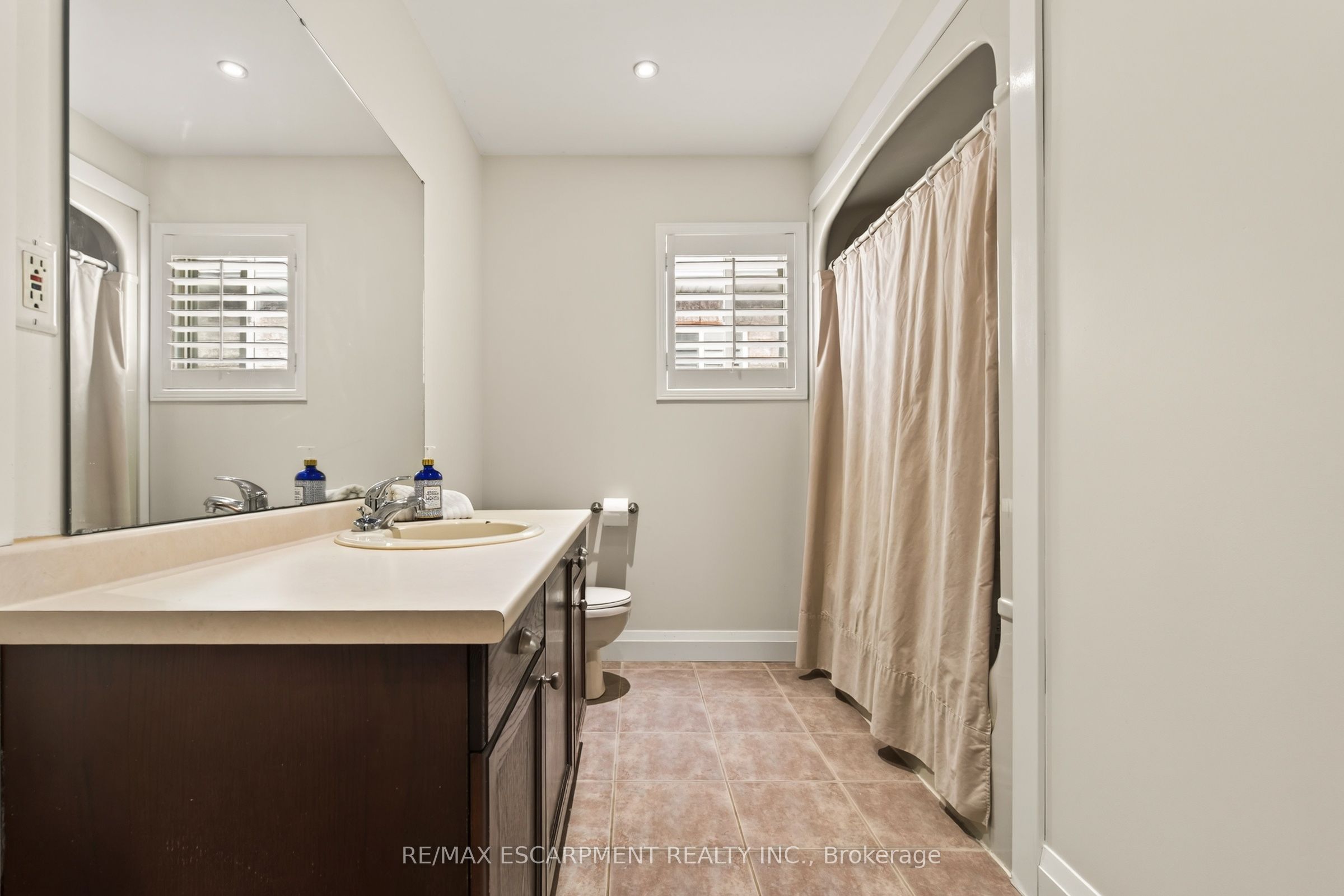 150 Davidson Boulevard Property Photo 24