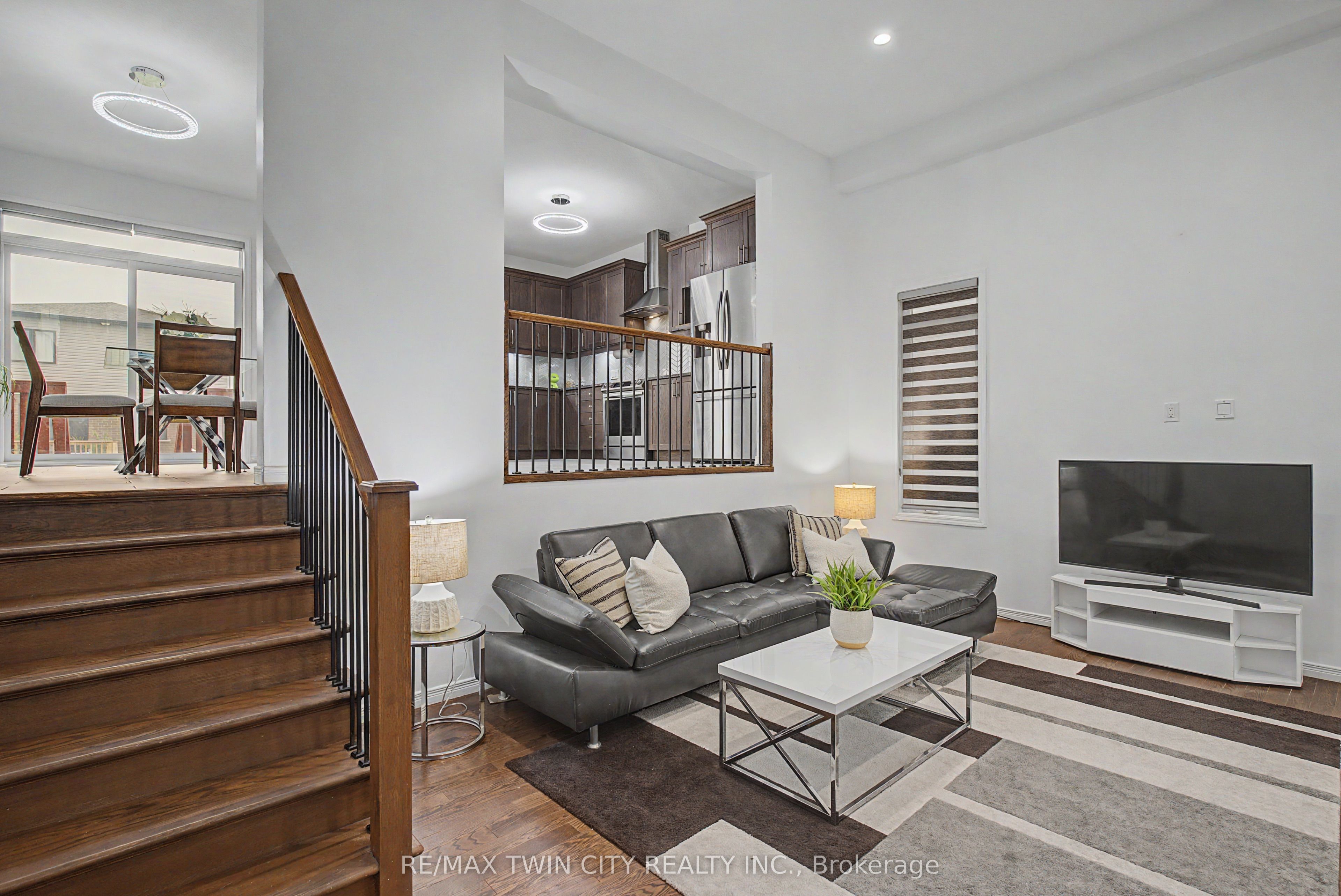 79 Beauchamp Drive Property Photo 4