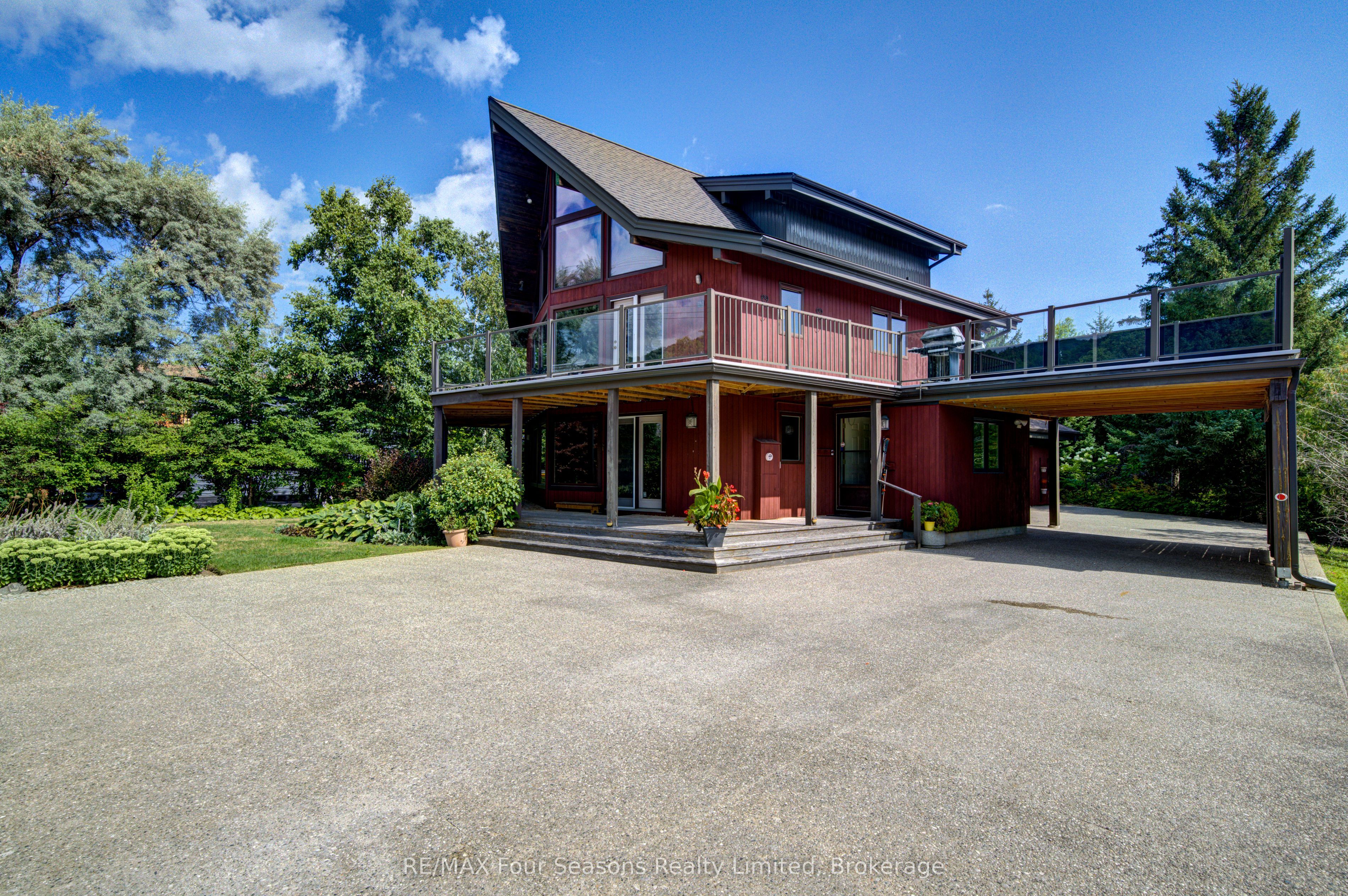 141 Jozo Weider Boulevard Property Photo 2