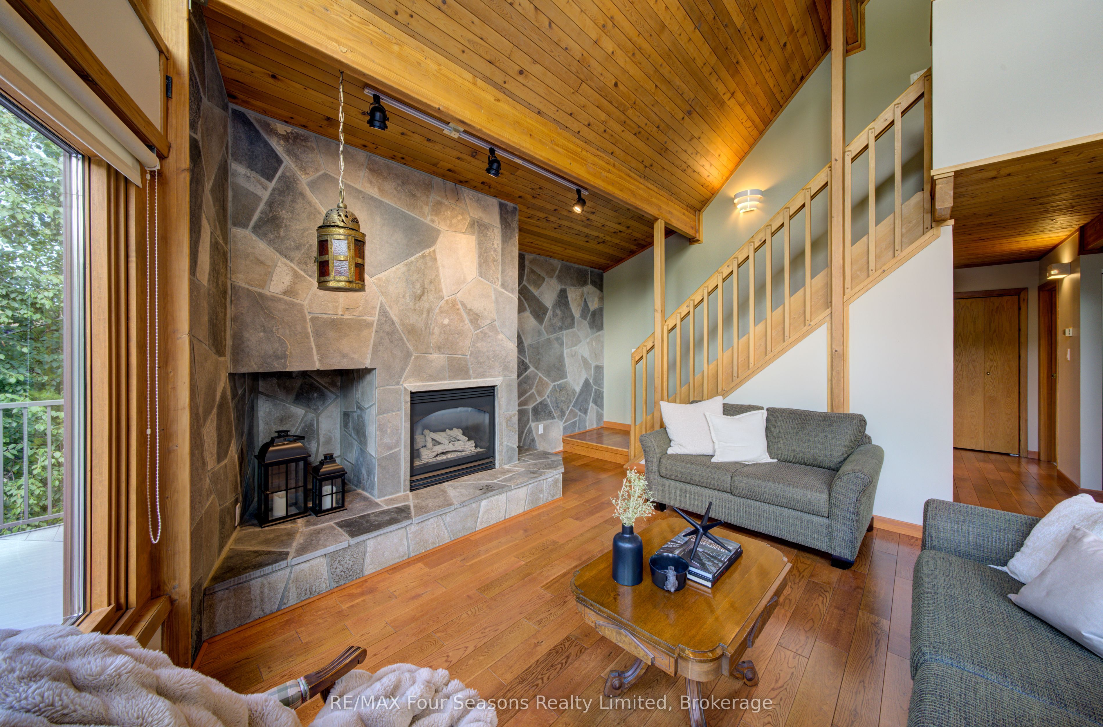 141 Jozo Weider Boulevard Property Photo 17
